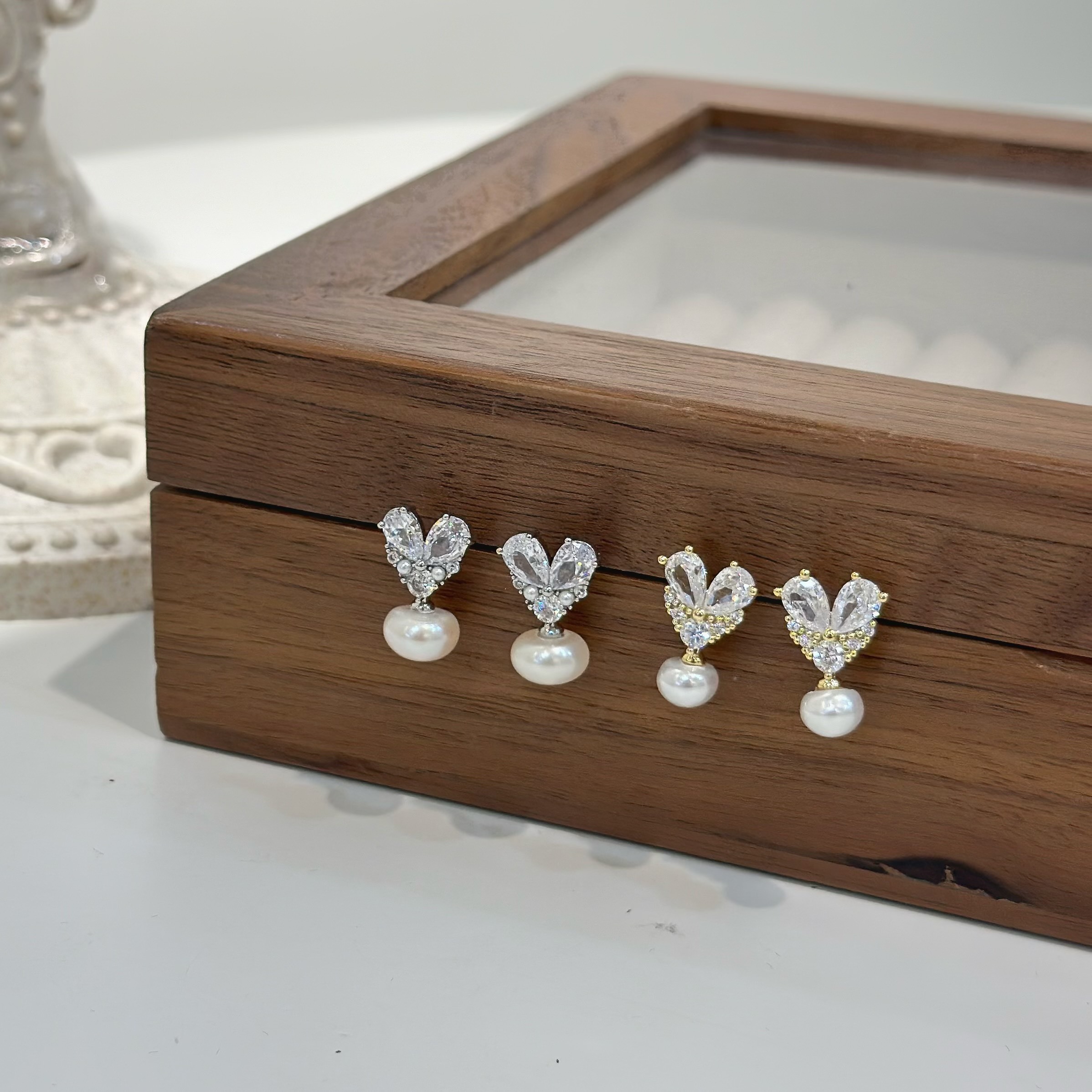 T07鋯石愛心珍珠耳貼