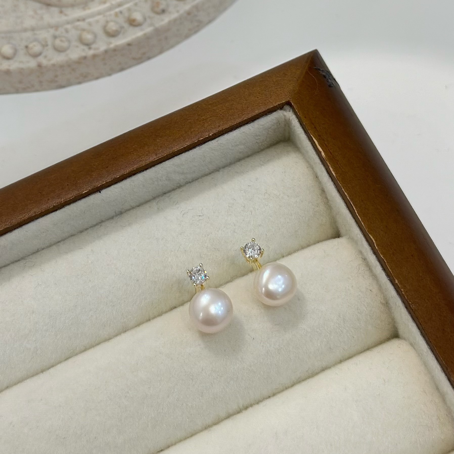 T30小鑽珍珠耳貼