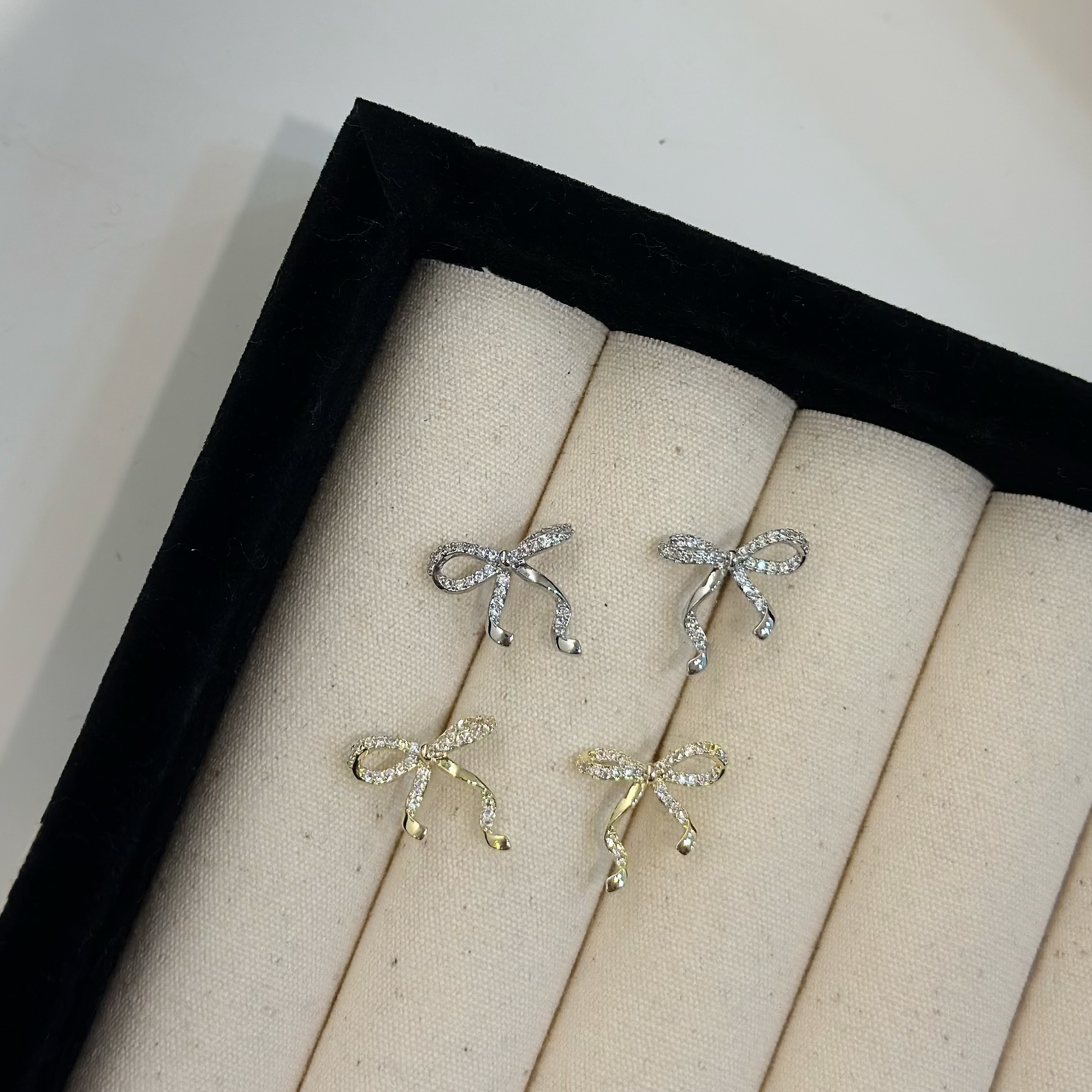 F01排鑽蝴蝶結耳貼