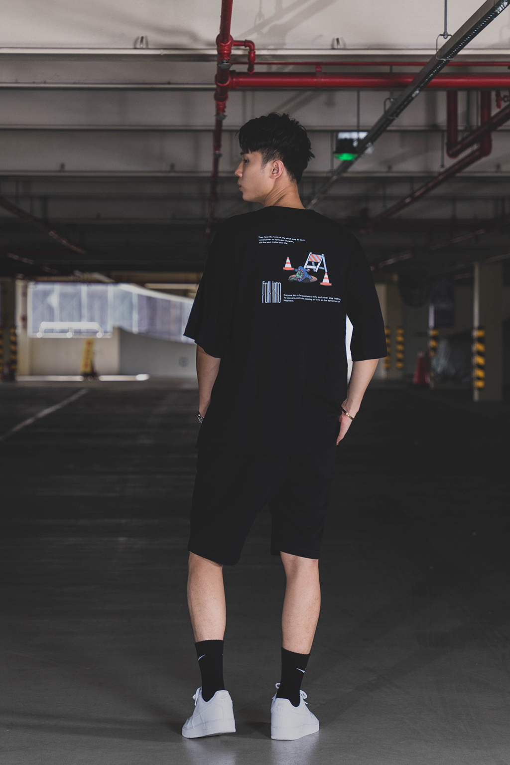 ISFN | Fall Into Oversized T-Shirt墜入| S-XL