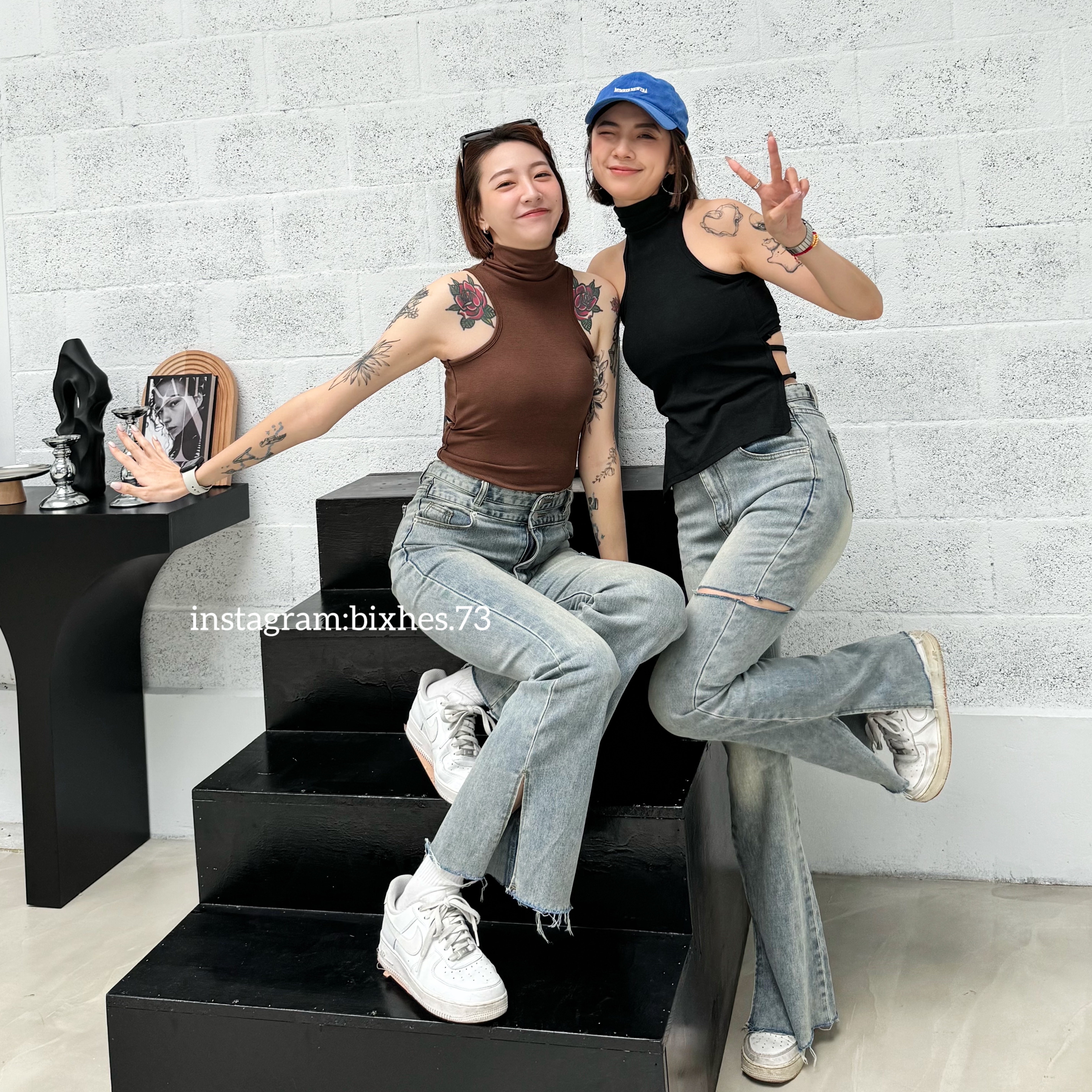 刀割淺藍喇叭牛仔褲(E00097)