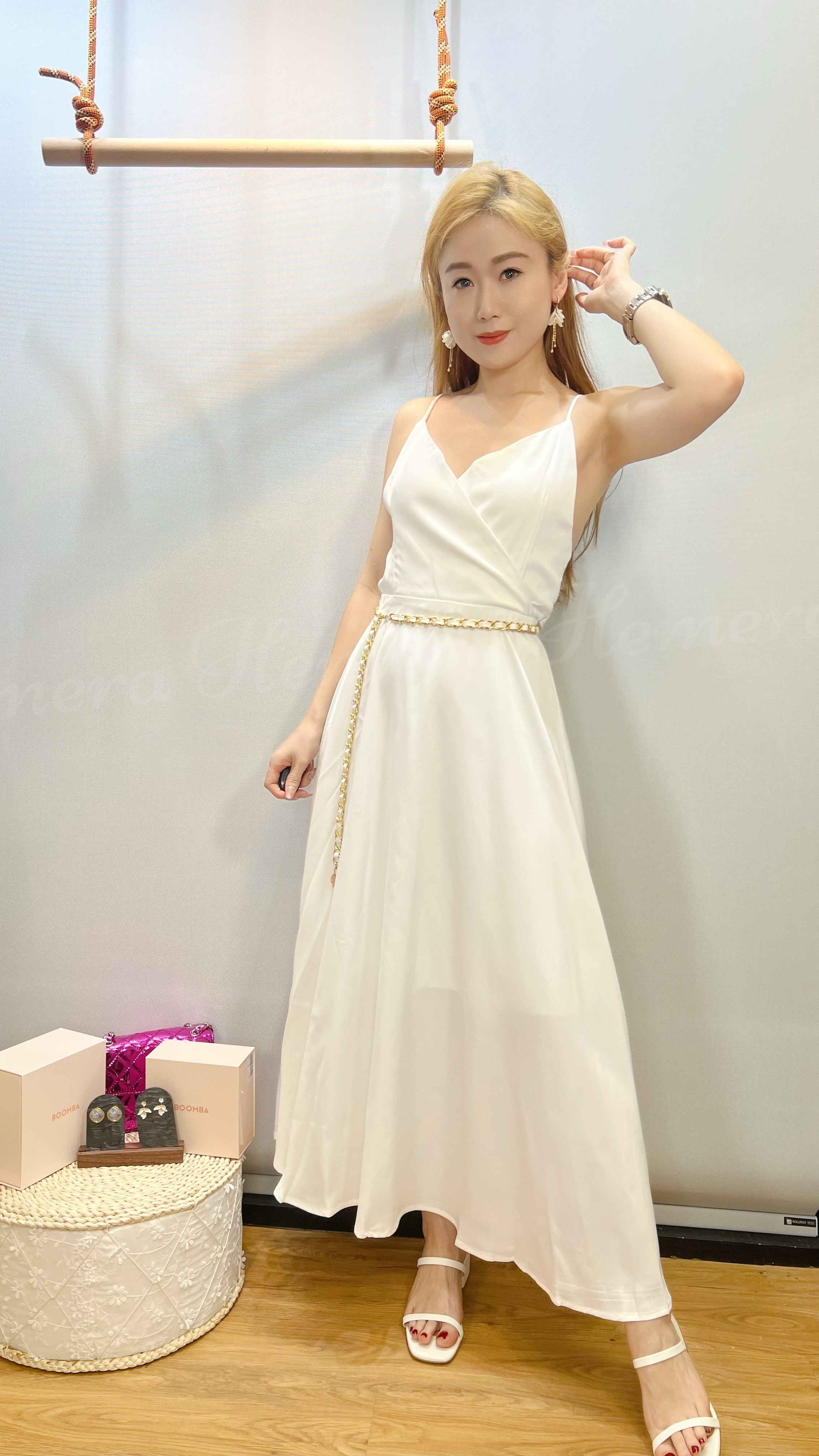 DR24S0814 絲質性感交叉大蝴蝶結大露背渡假連身裙