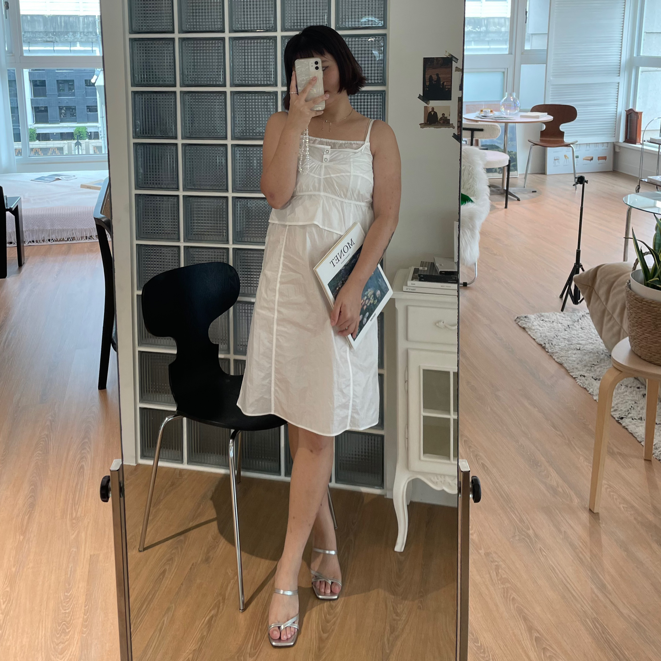 B25時髦兩件式背心洋套裝(白)