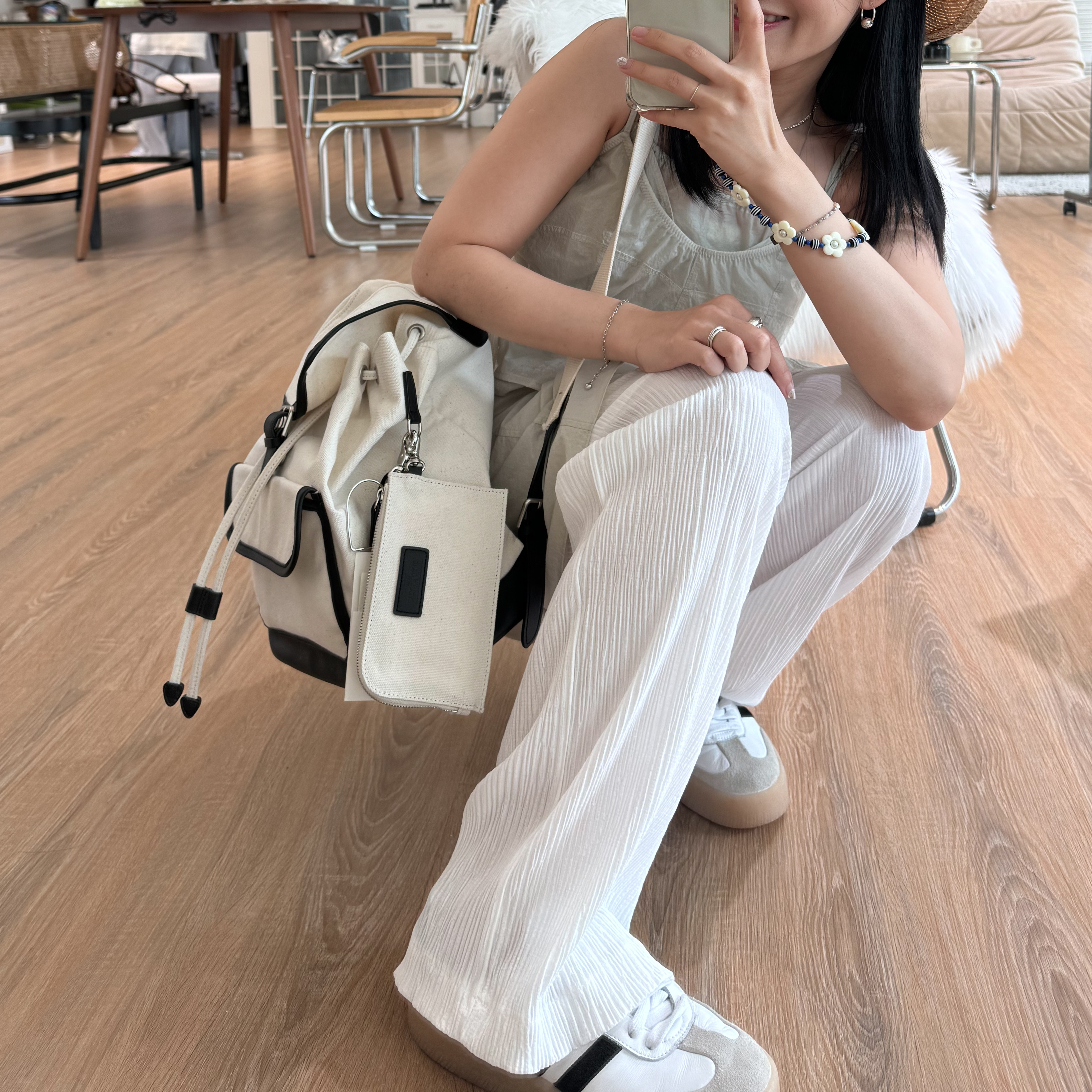 B16疊搭必備坑紋褲(白)