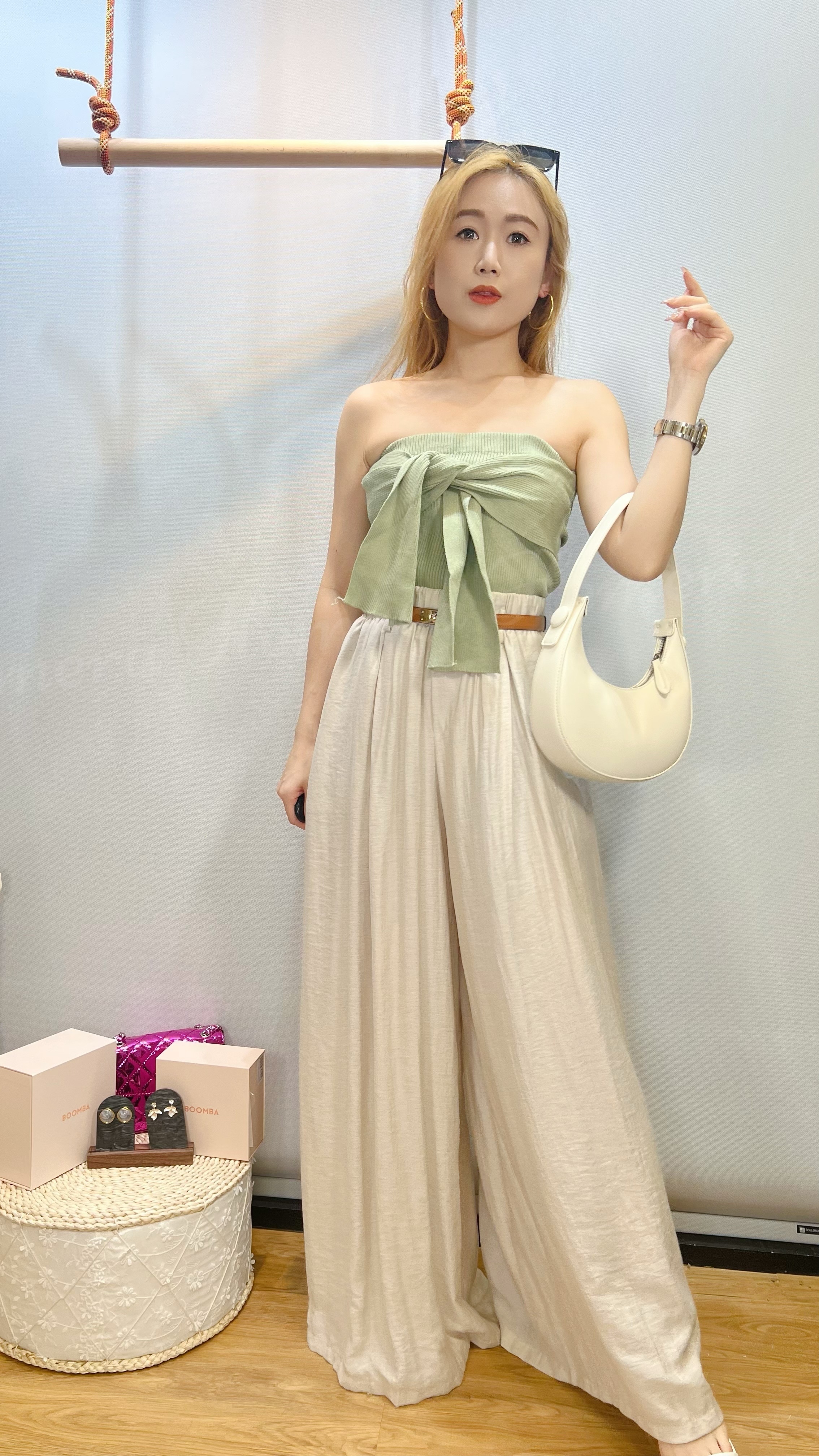 TP24S0819 蝴牒結短版上身