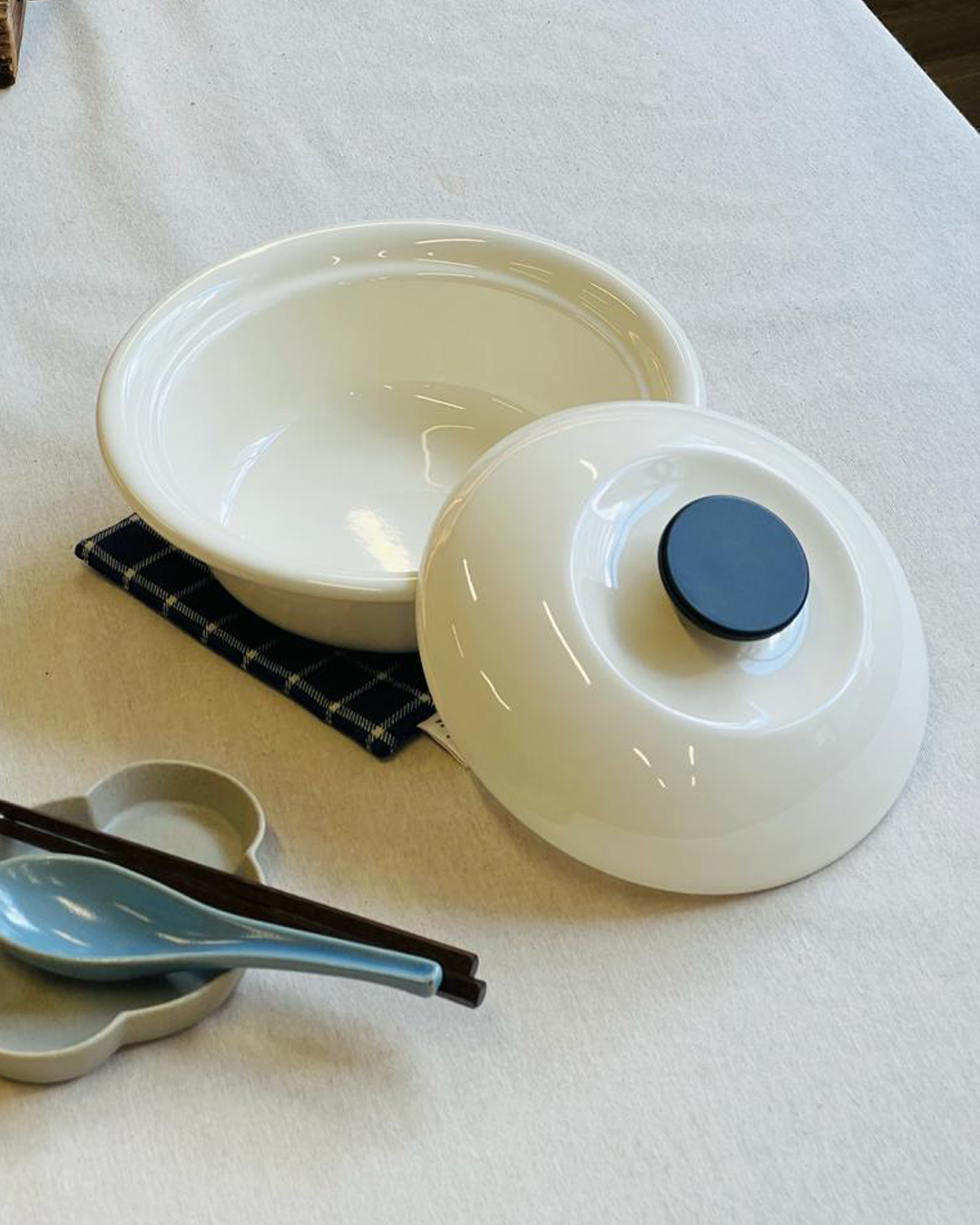 Enamel Universal Pot Milk White｜Noda Horo