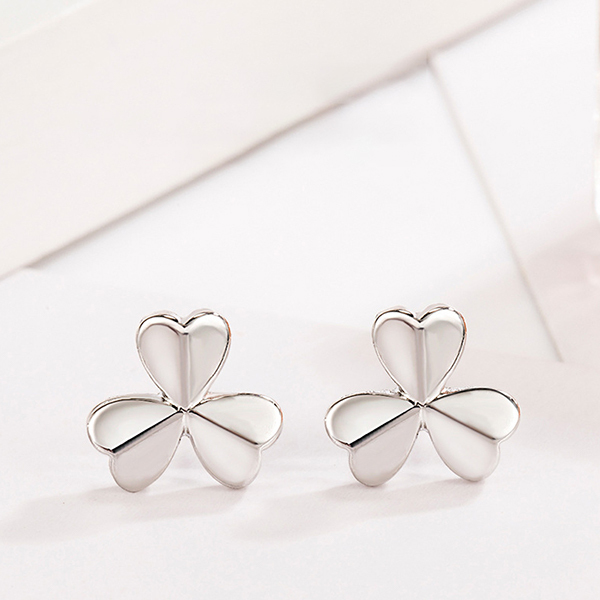 JK KOREA new happy clover lucky earrings elegant small fresh thick leaf earrings personality girl earrings J0862