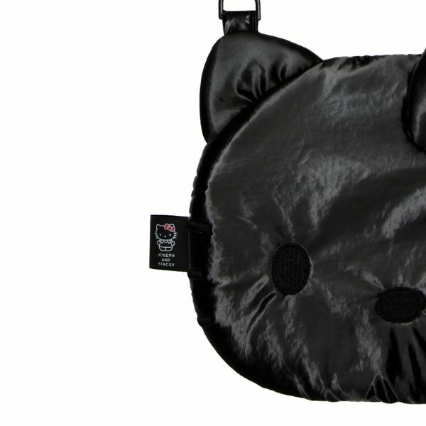 【JOSEPH AND STACEY】 Haze Mini Cross Hello Kitty Black SALE 3,190.-(ปกติ 3,690.-)🔥 พรี 🇰🇷 Joseph and Stacey