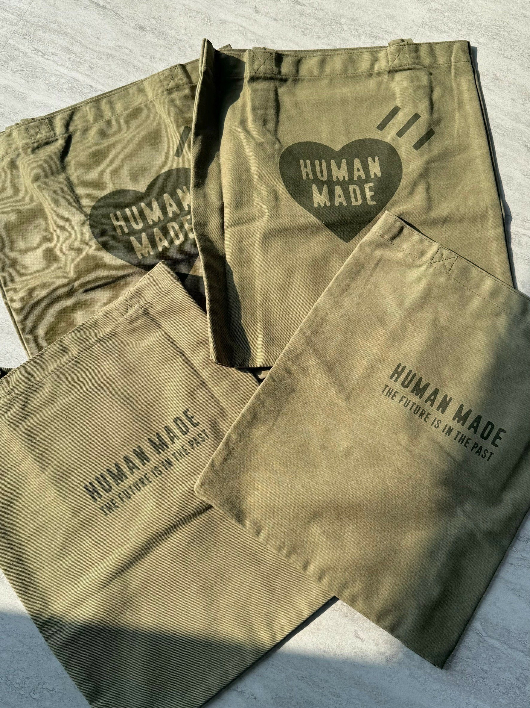 HUMAN MADE 軟布愛心 雙面軍綠色提包 肩背包