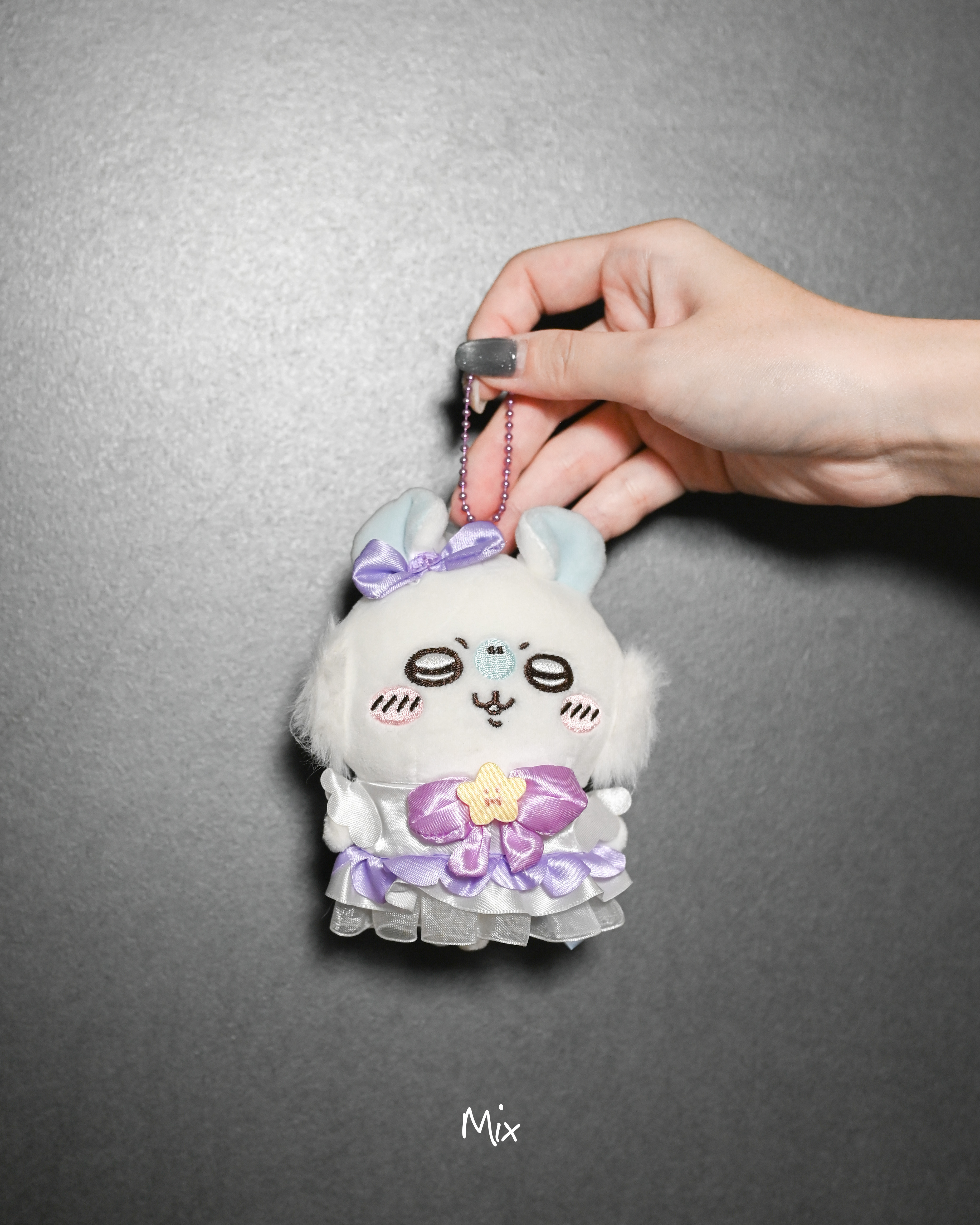 iSNEAKERS | 日本 Chiikawa吉伊卡哇 亞種小桃 吊飾 娃娃