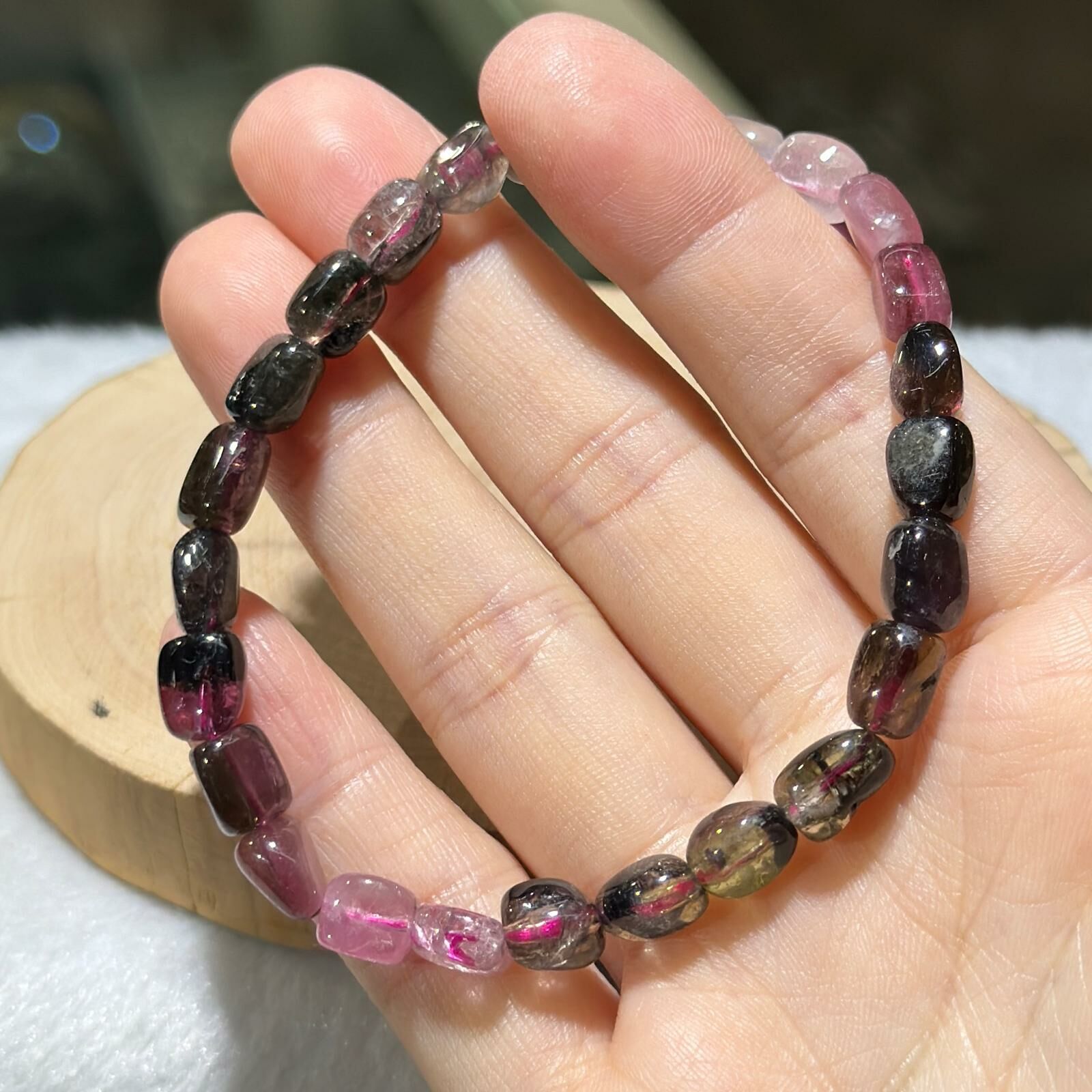 碧璽隨形手串 (淺色)