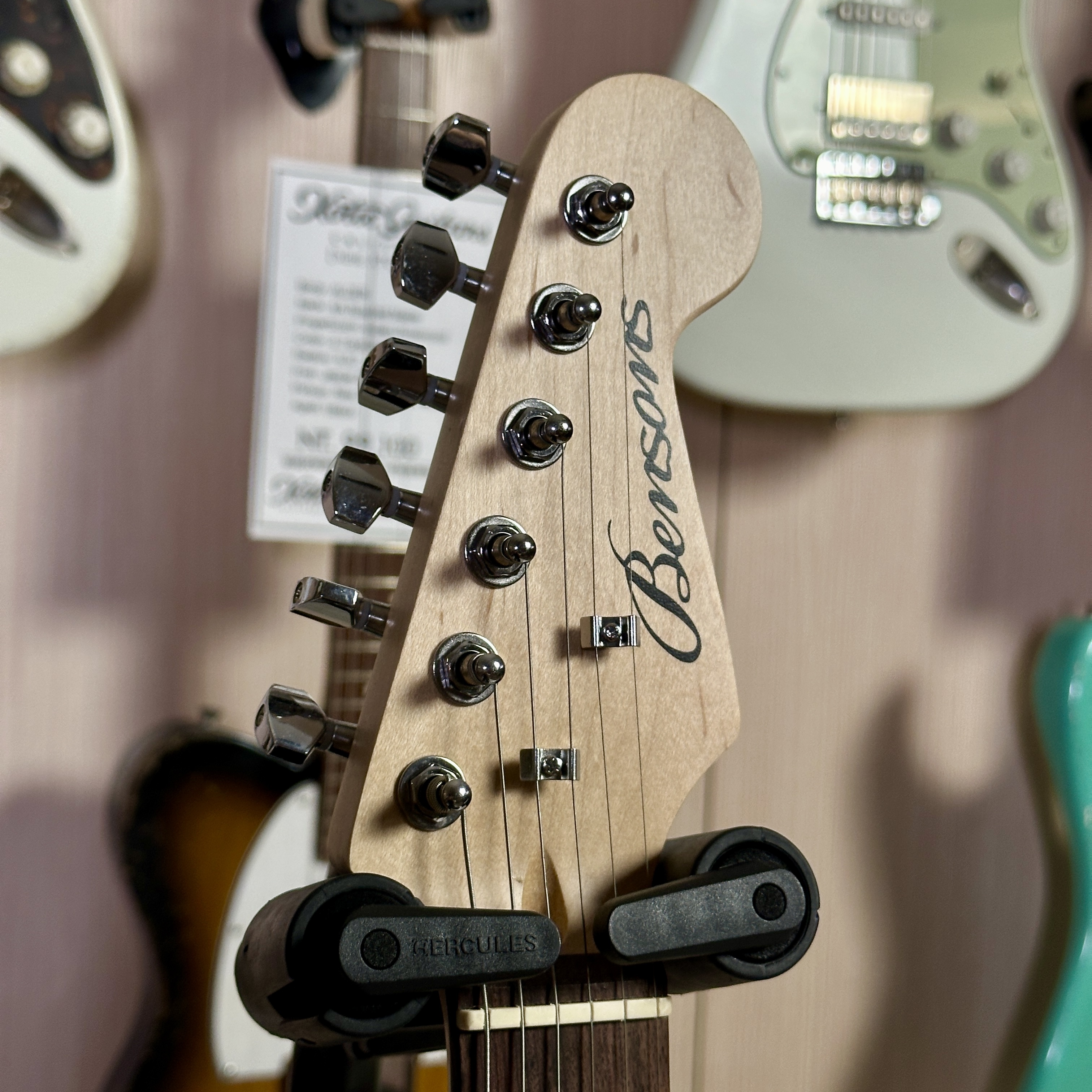 Bensons Bensons Stratocaster ST-3 入門電吉他 粉色 第 5 張圖片｜三峽吉他 / Bass