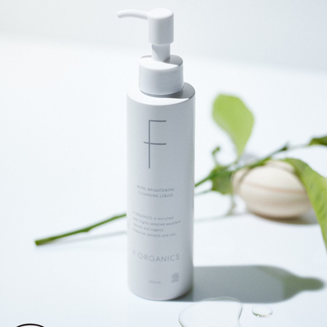 F ORGANICS More Brightening Cleansing Liquid 鑽白卸妝液 150ml