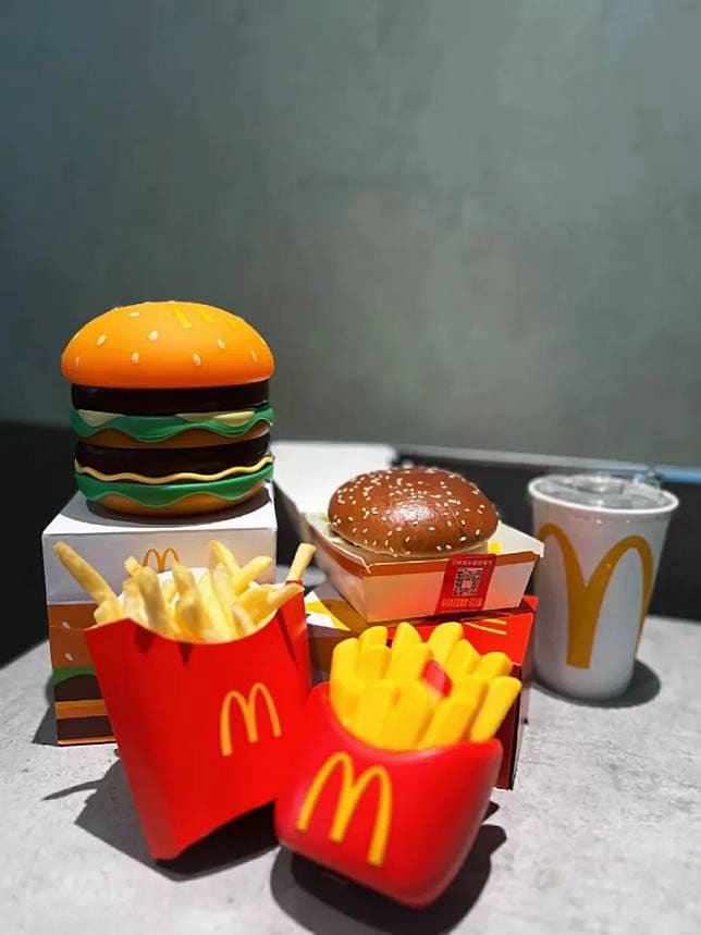 麥當勞 漢堡堡 薯條 拍拍夜燈 小燈 裝飾 擺設 兩款