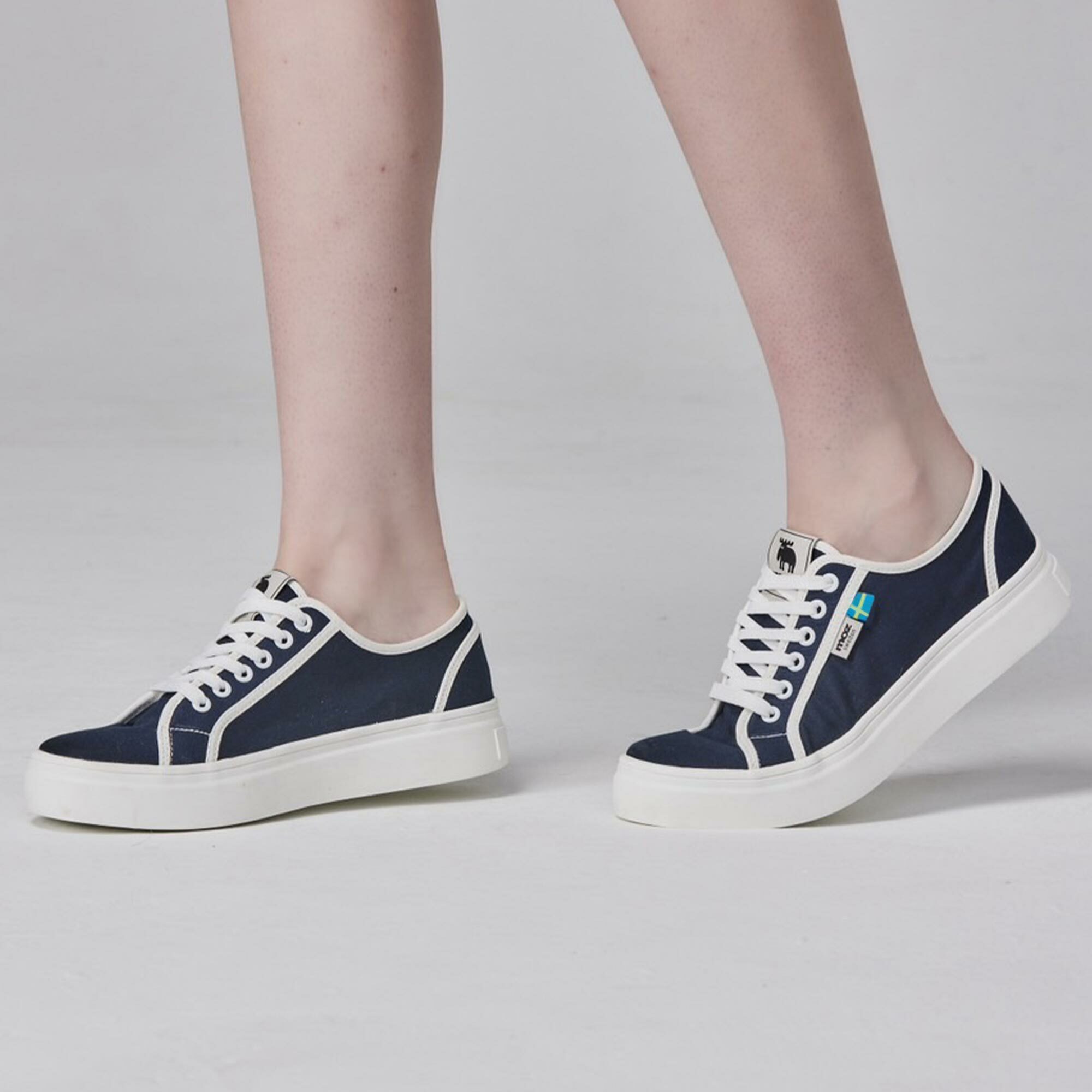 【惜福商品999】moz瑞典 駝鹿 小香風休閒鞋(藍)