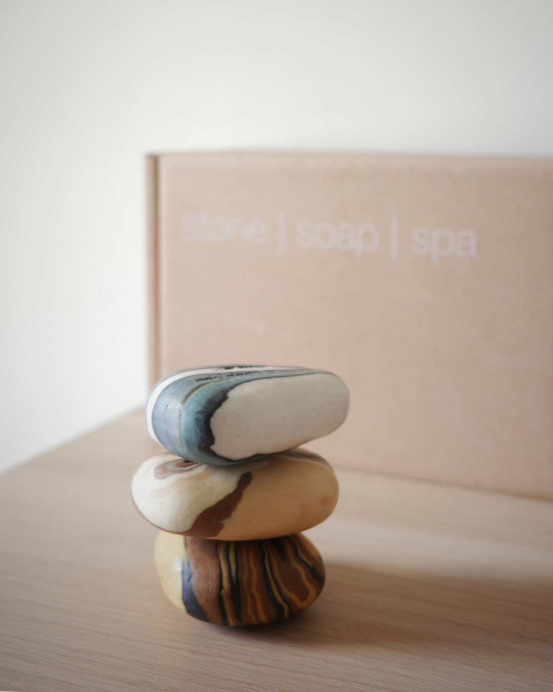 Stone soap spa 鵝卵石香氛輕柔磨砂皂＿琥珀橙舞