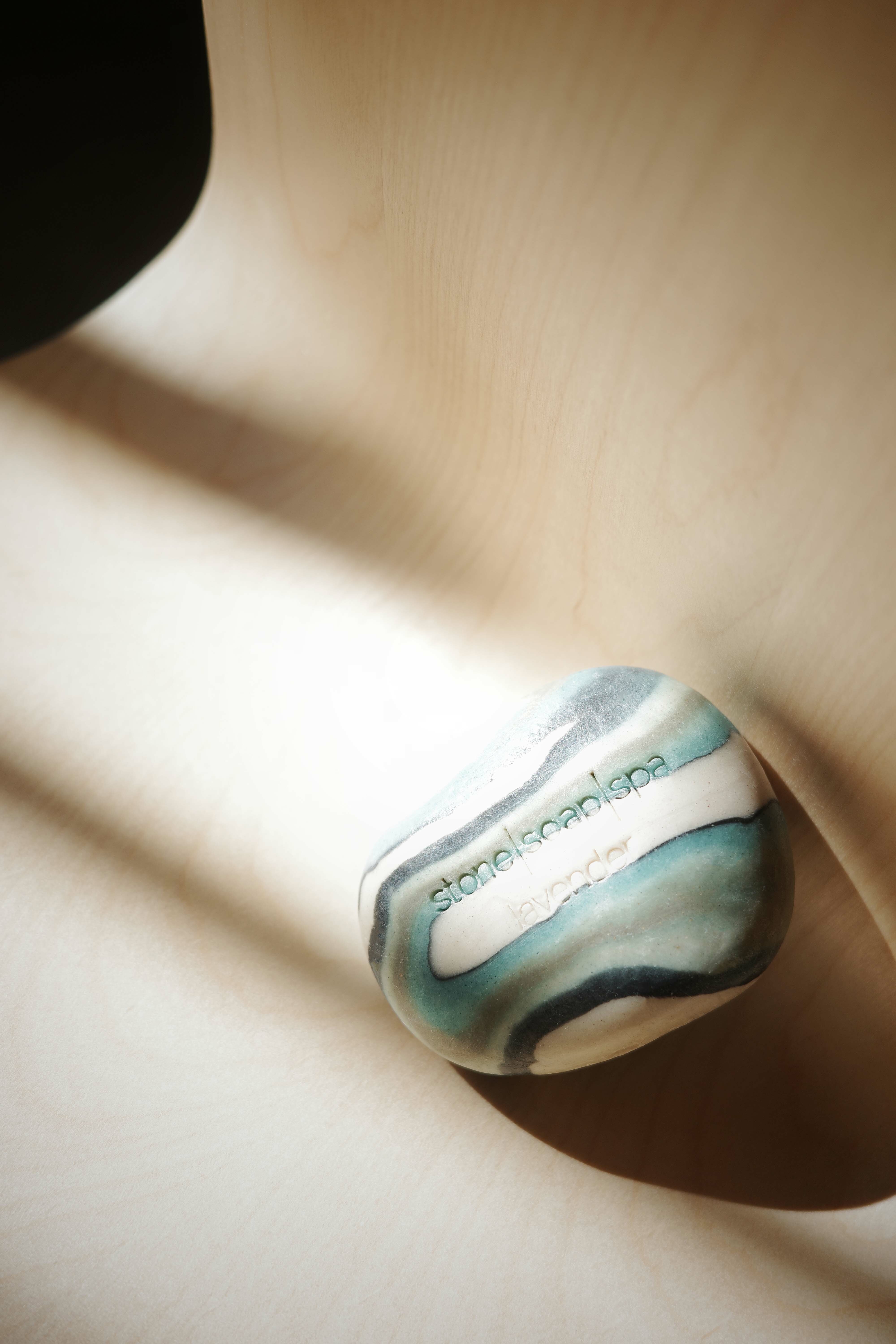 Stone soap spa 鵝卵石香氛輕柔磨砂皂＿靜默如初