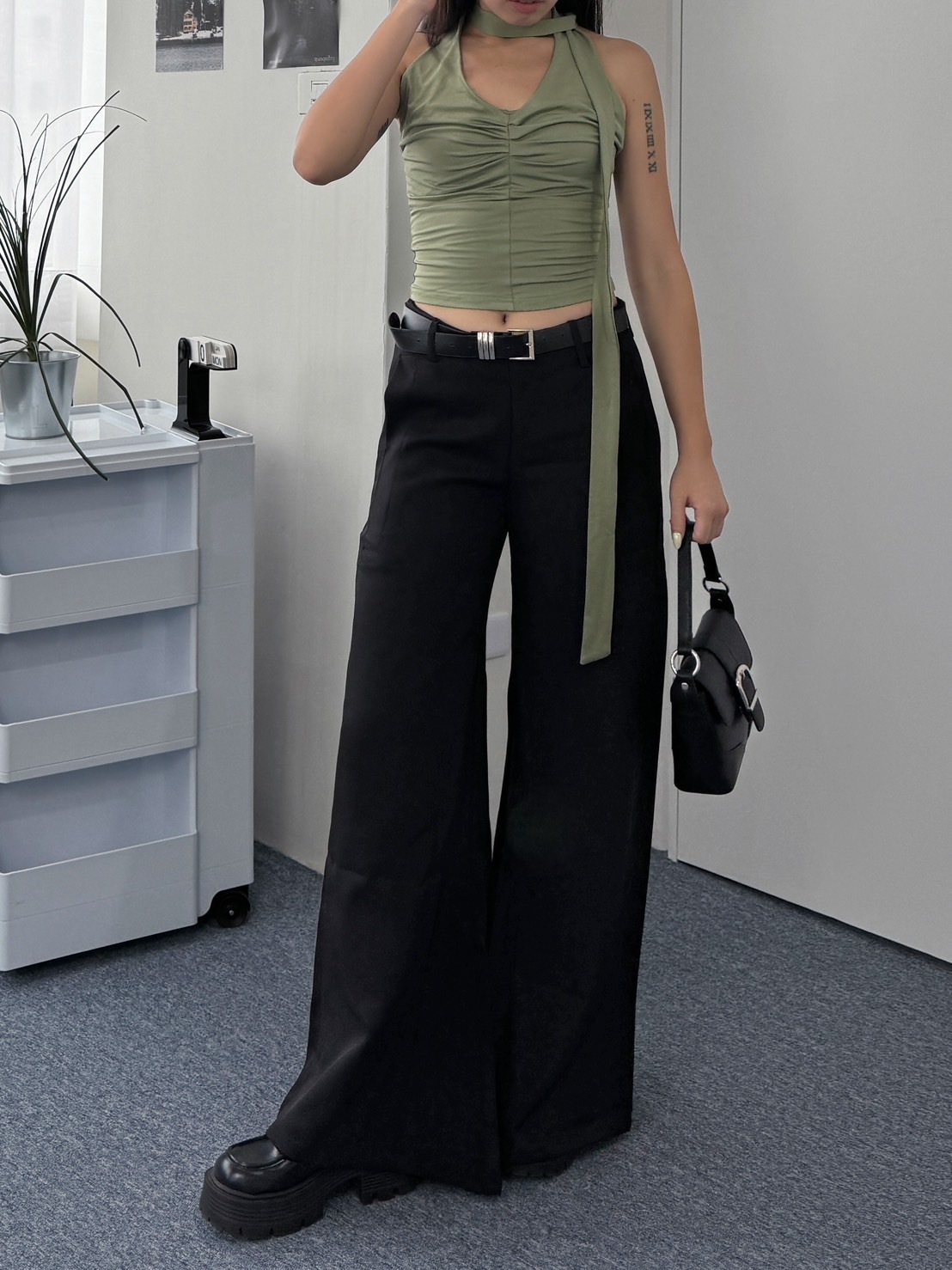附皮帶！長腿V字西裝喇叭褲