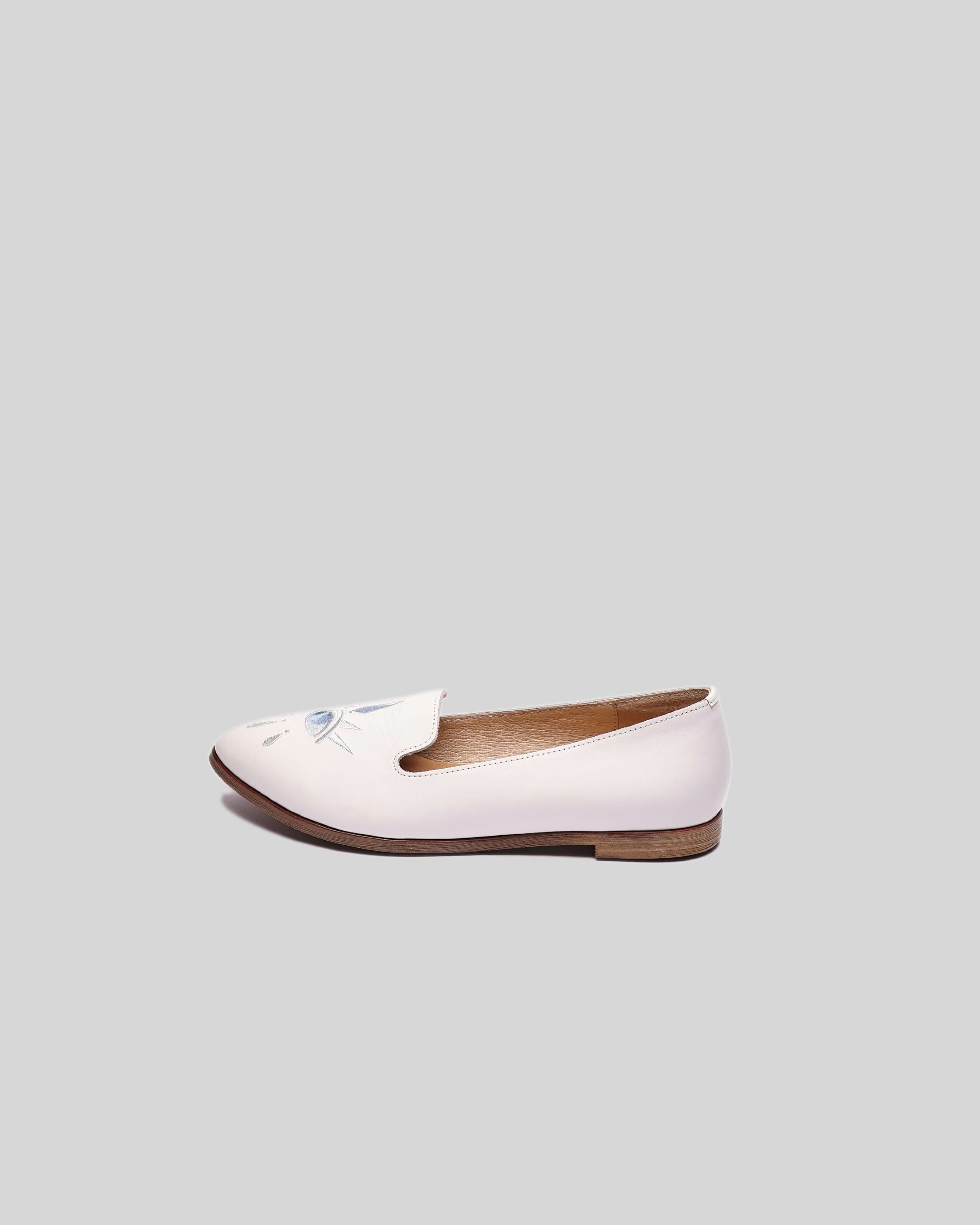 Pointy-toe Loafer EYE white
