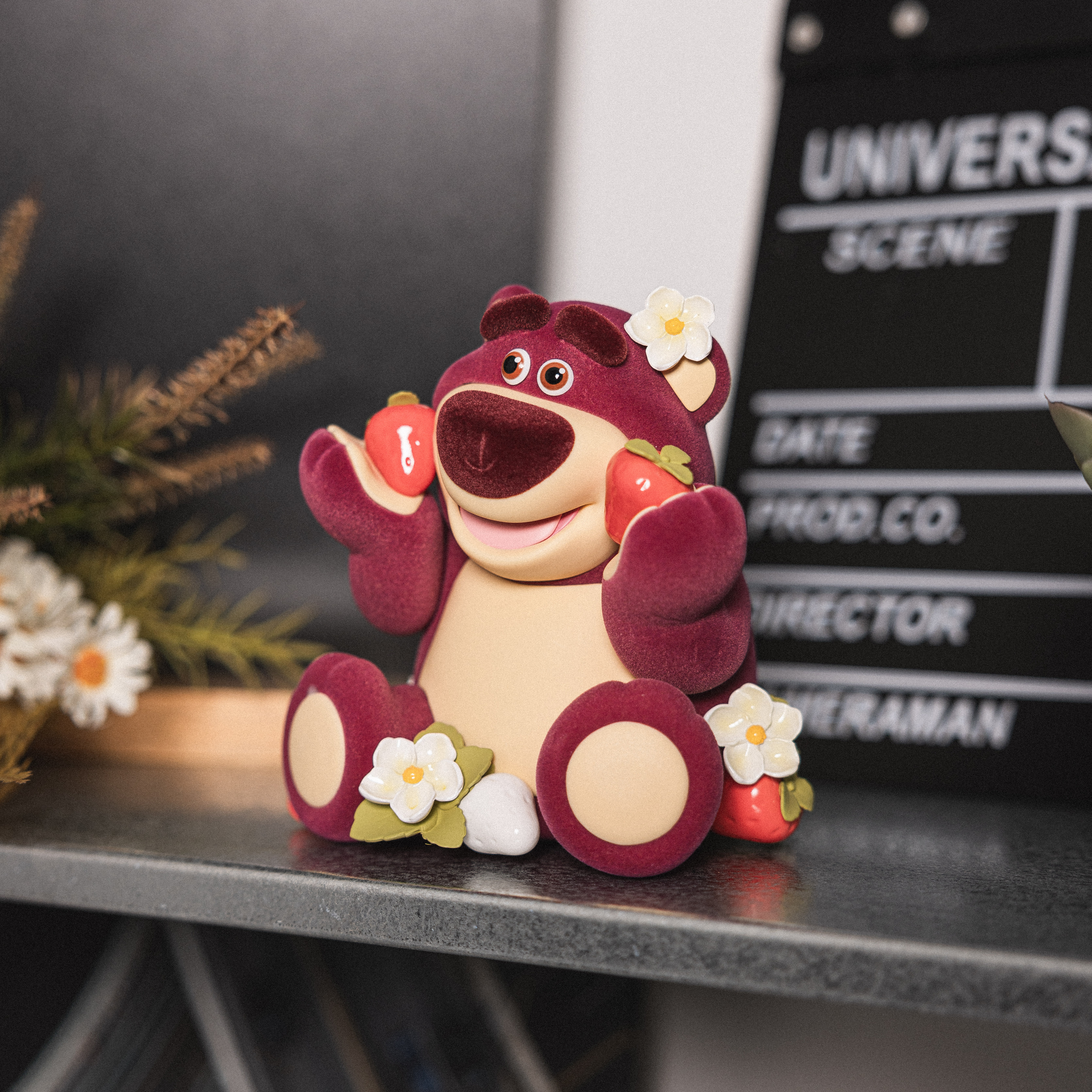 MORSTORM X DISNEY PIXAR TOY STORY LOTSO 草莓熊抱哥 植絨公仔