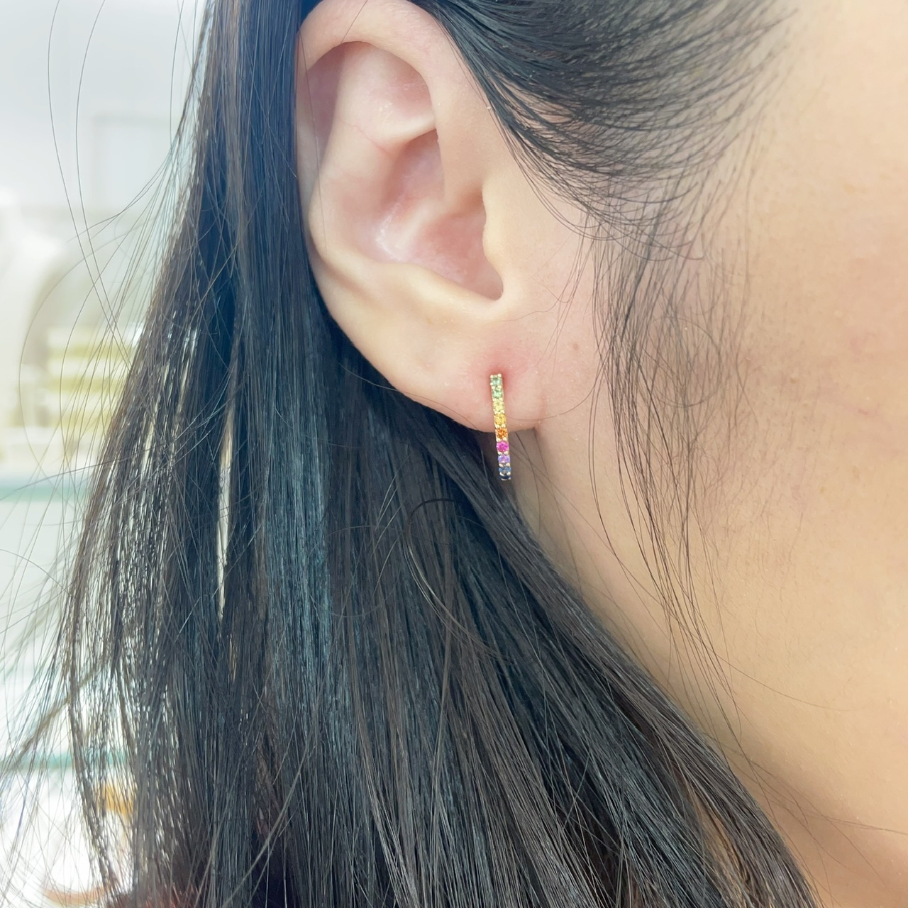 18K金彩虹藍寶石耳釘