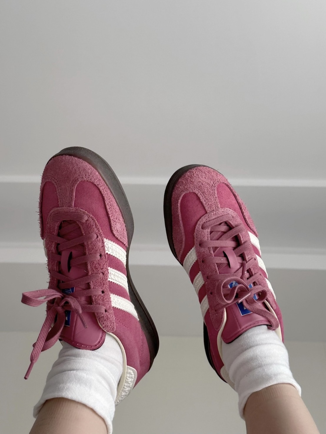 <快速出貨> Adidas GAZELLE INDOOR 草莓熊🍓