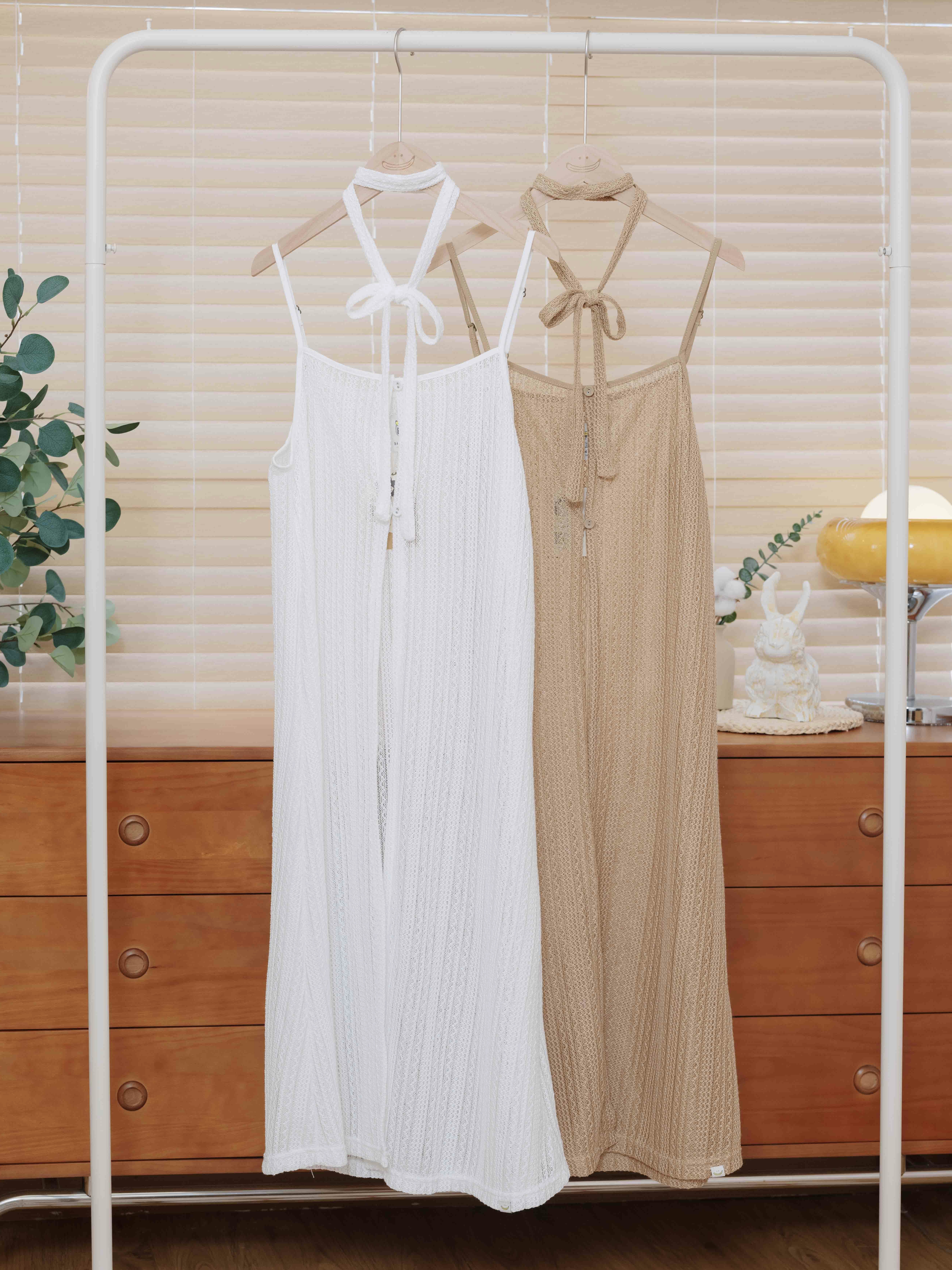 兩色 / 鏤空開鈕長背心 (附頸繩)/ Sheer Long Vest (With Neck Strap)