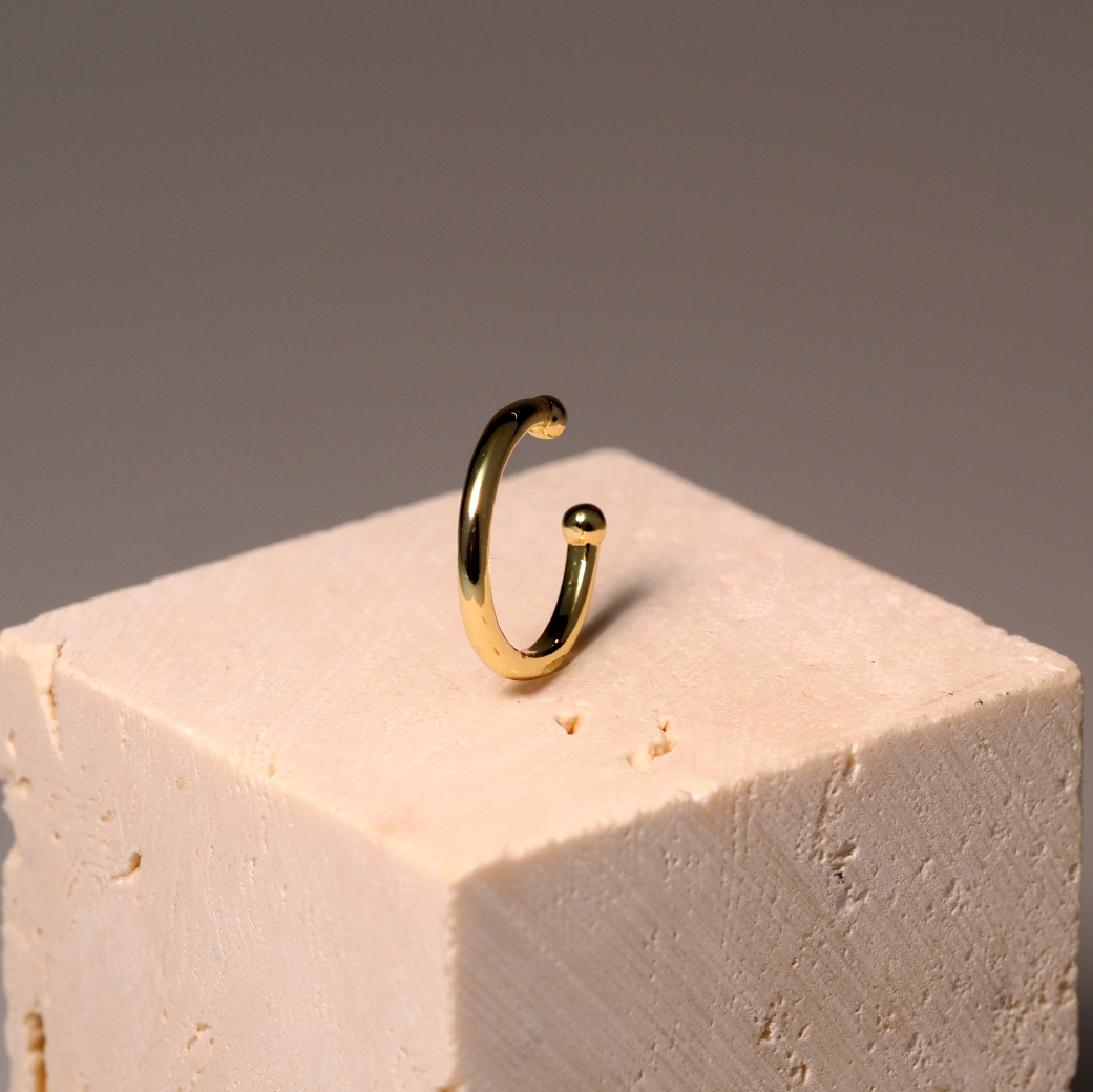 【AOI】經典場景在我身上-免耳洞耳骨夾-金/銀