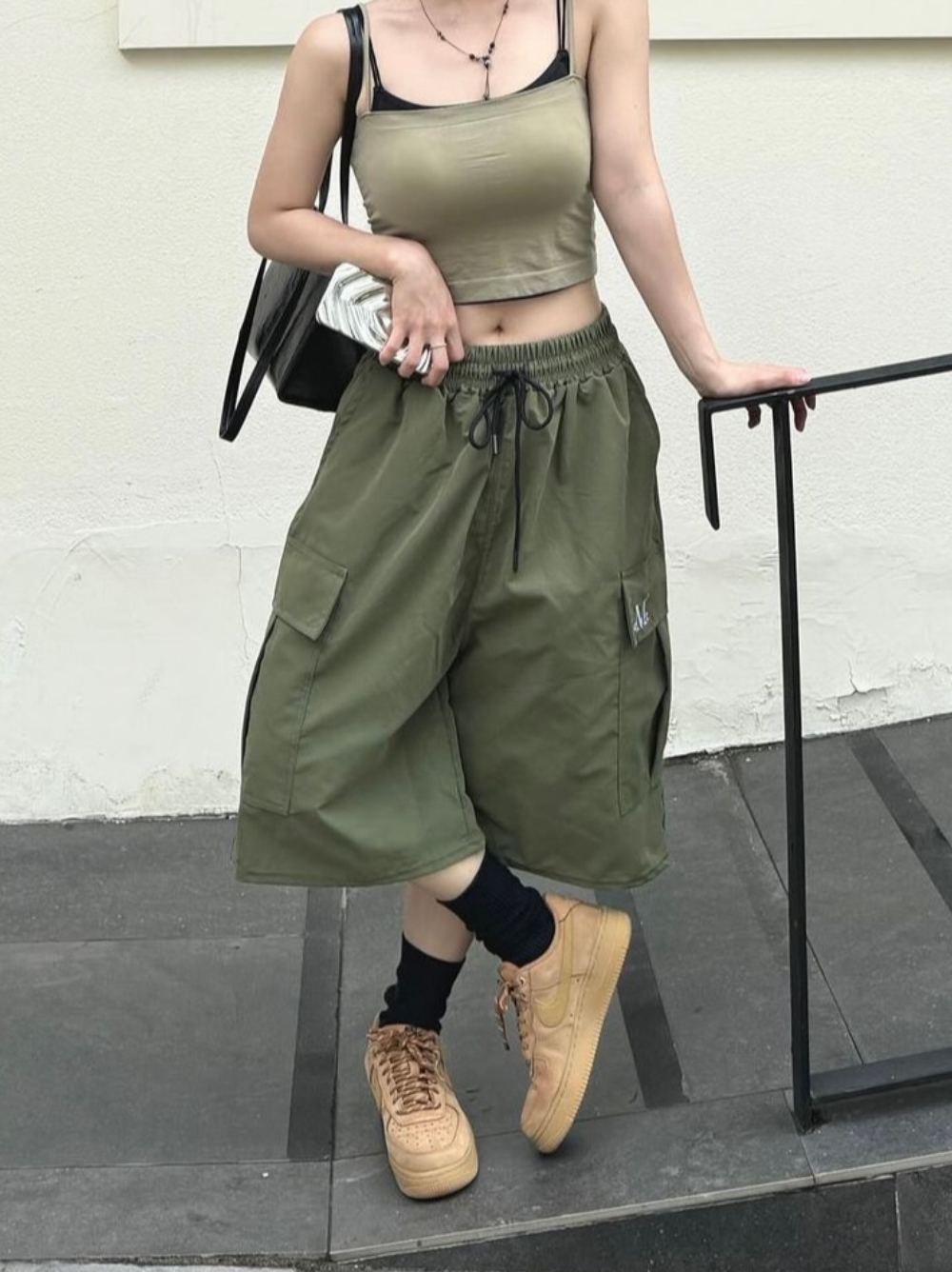 MUCENT LAUREL BERMUDA POLY HALF PANTS