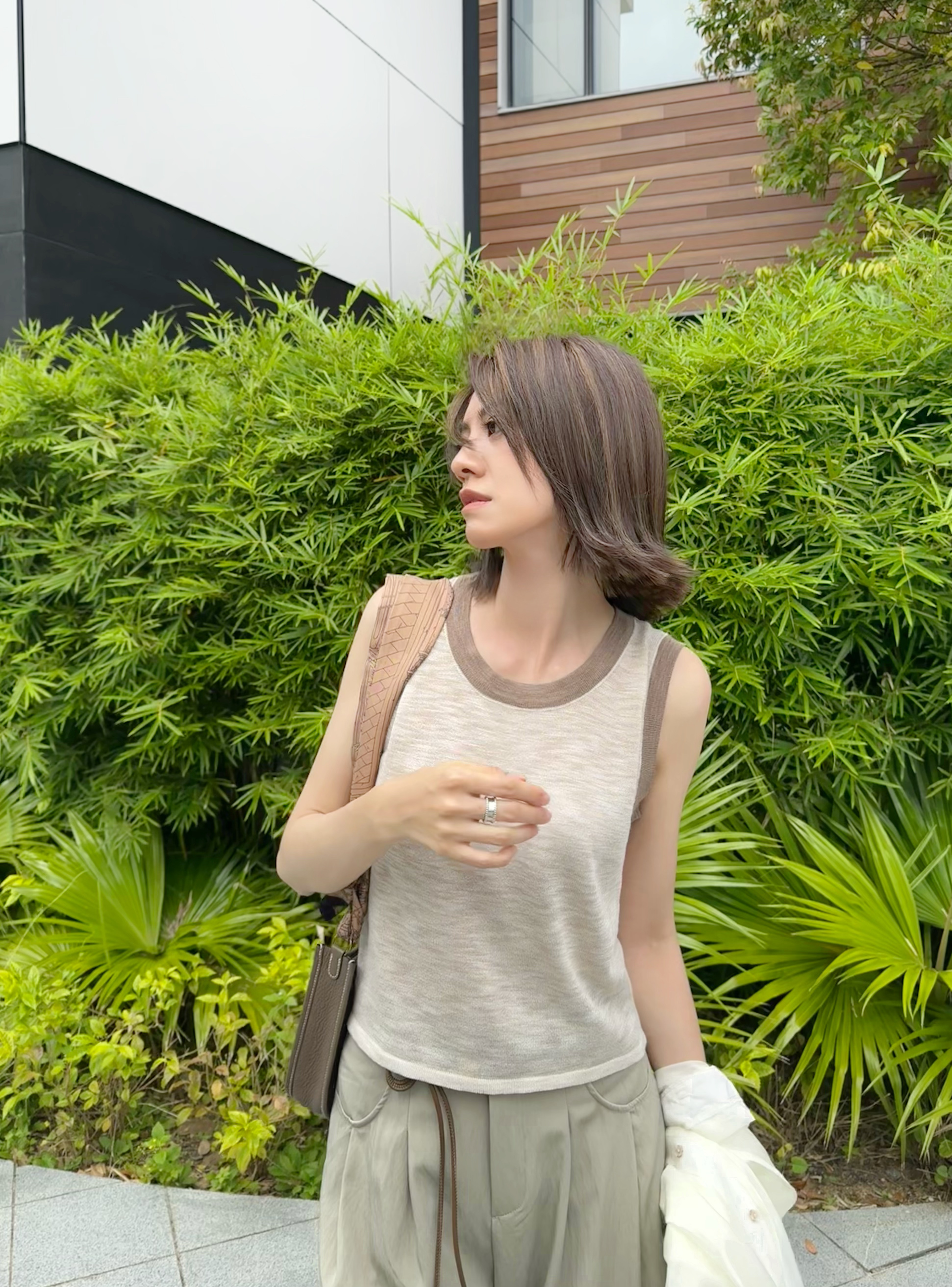 Colorblock Cropped Knit Top_KN248L12