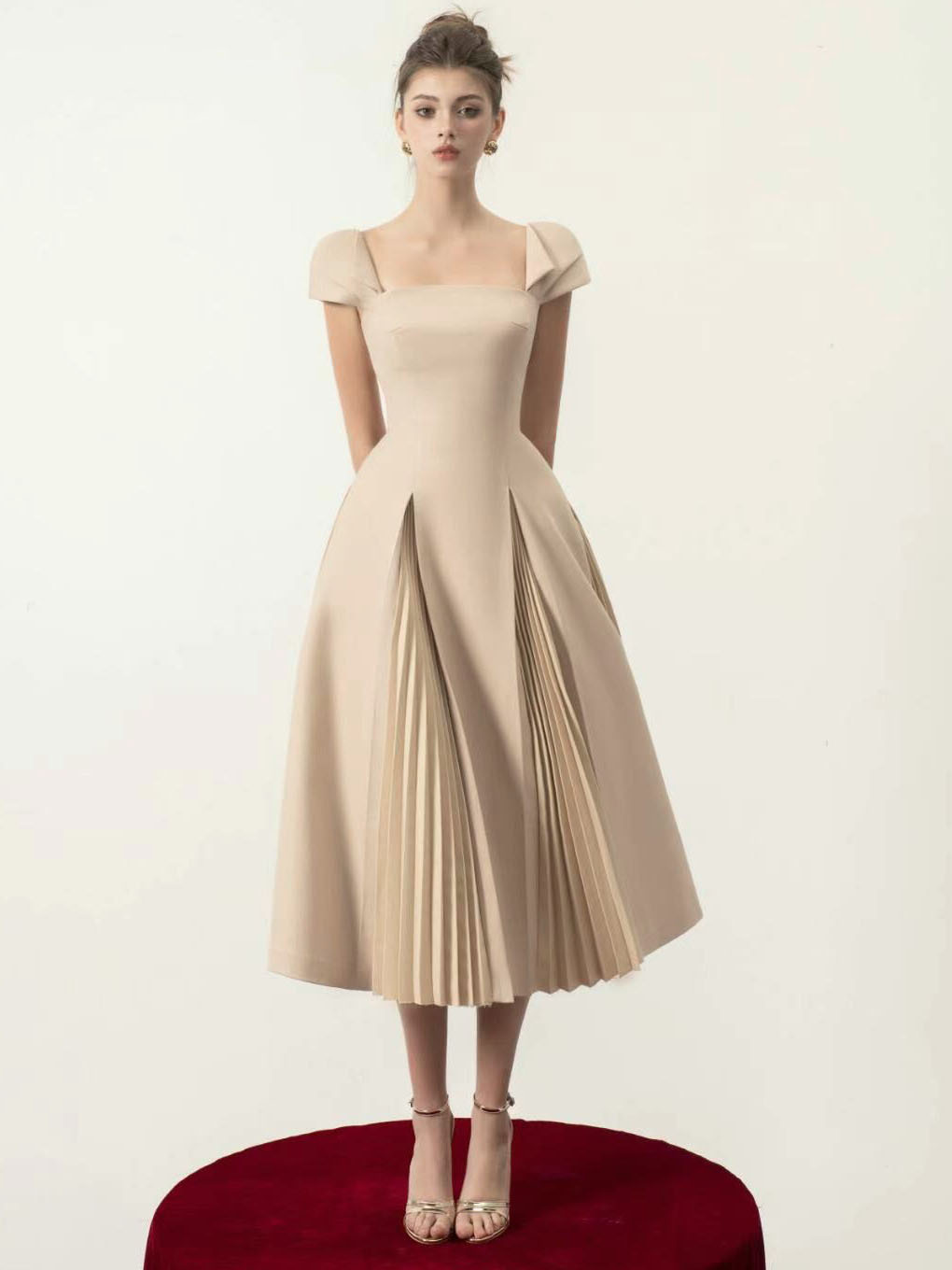 壓褶收腰長洋裝