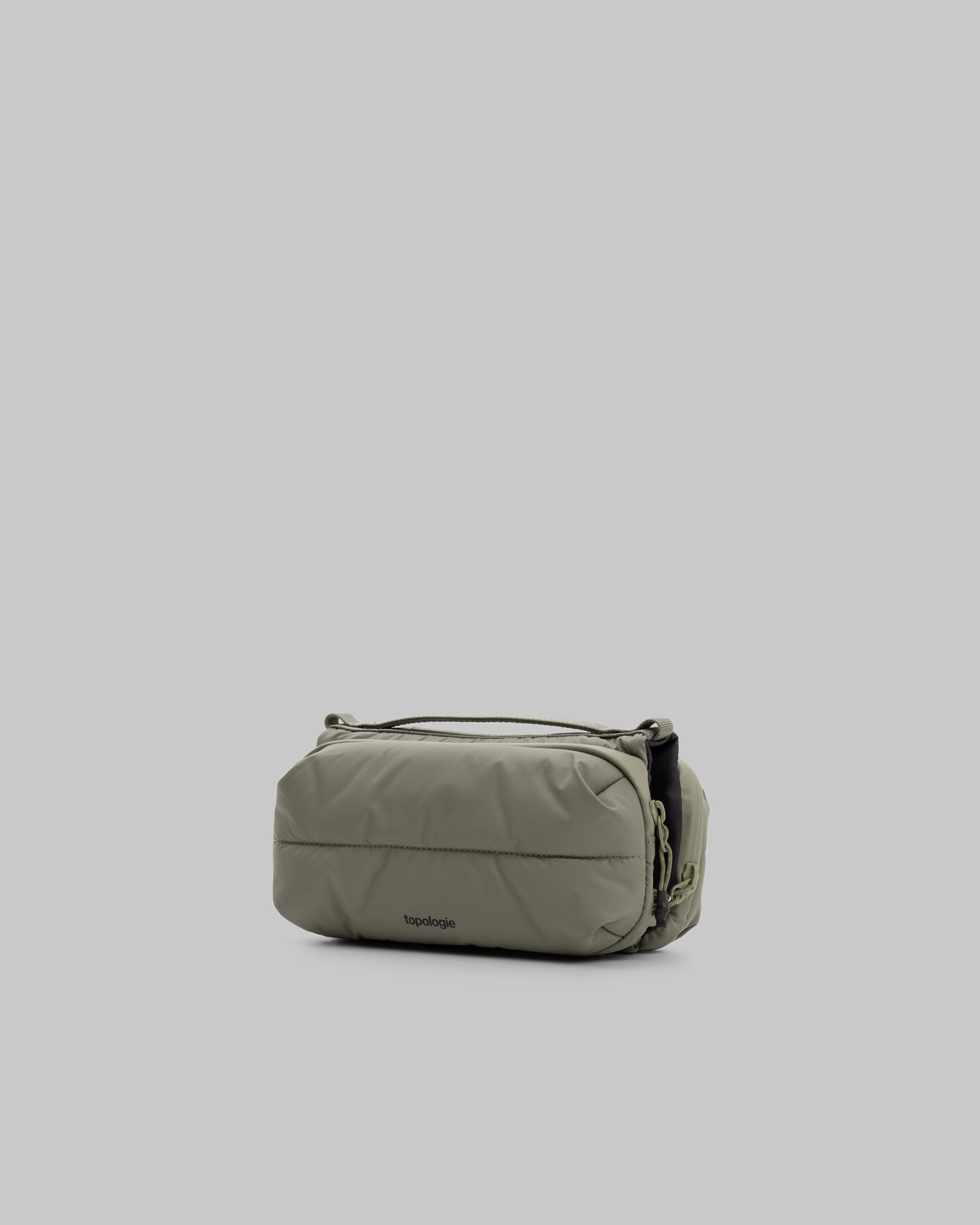 Bottle 水瓶斜背包 |  青苔綠 (絎縫)