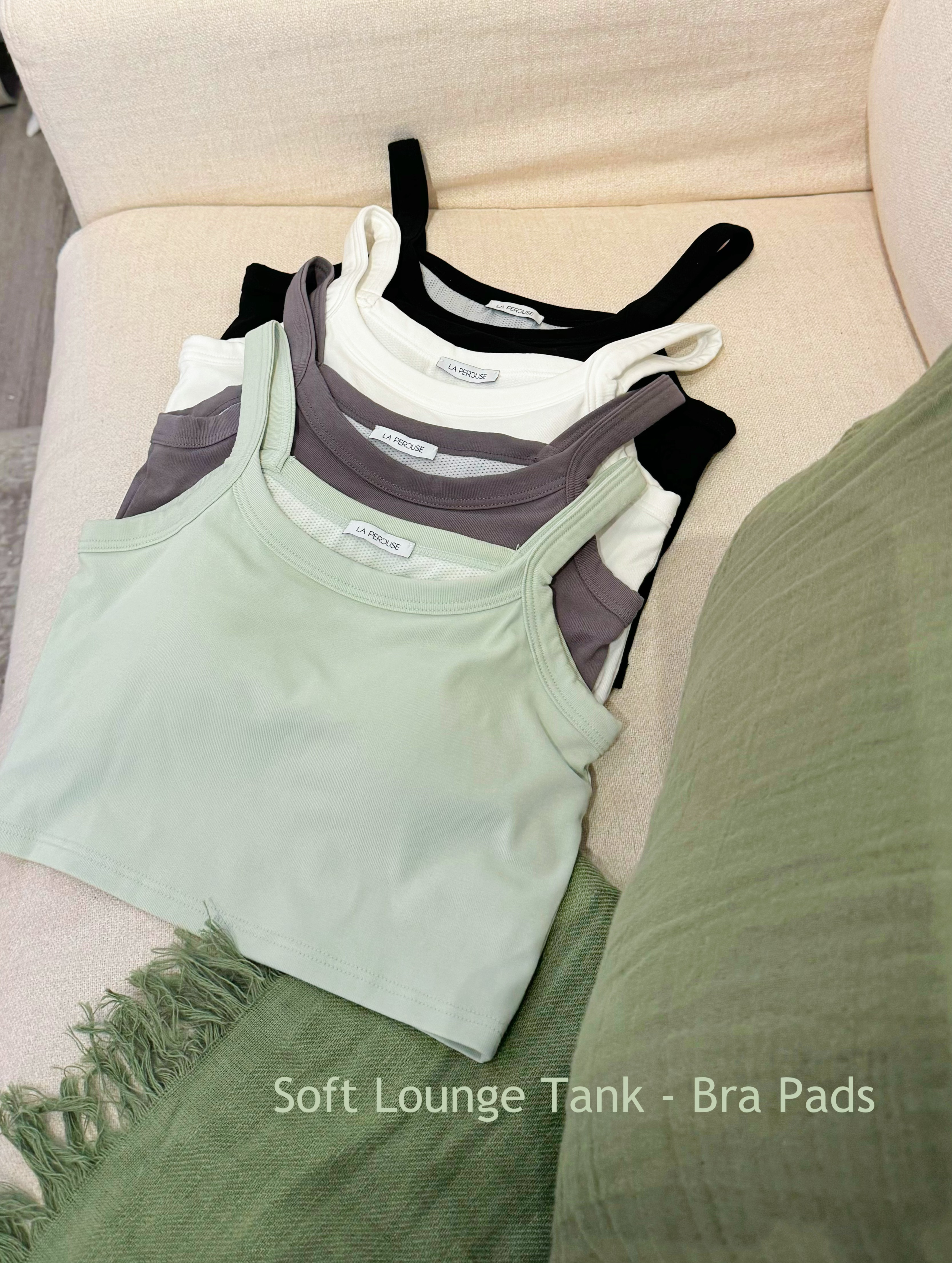 Soft Lounge Scoop-Neck Cropped Tank - Bra Pads_TP245L02