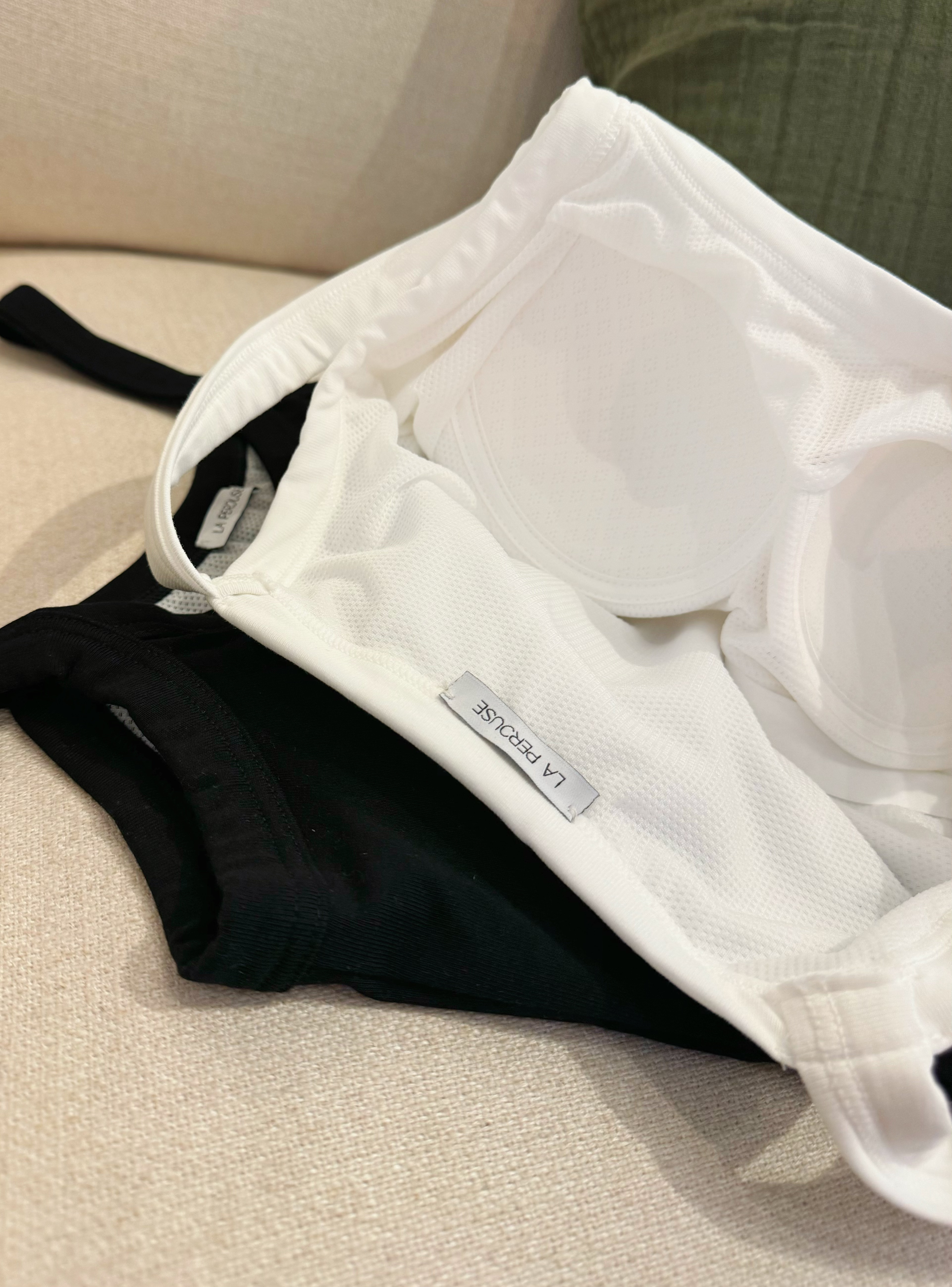 Soft Lounge Scoop-Neck Cropped Tank - Bra Pads_TP245L02