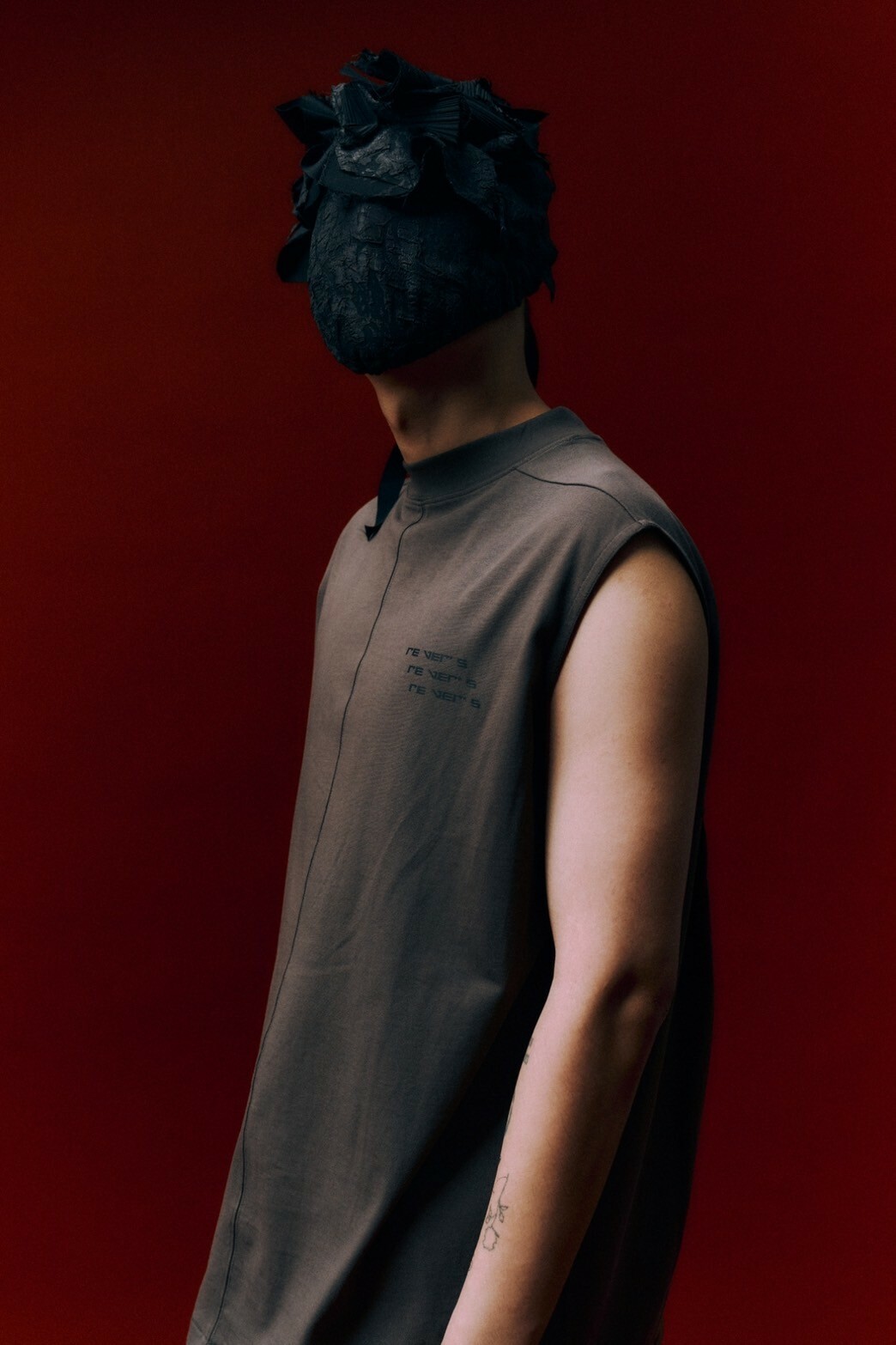 RE VER'S / MUD 雙面三重Logo 高級剪裁款背心  -MUD GREY-