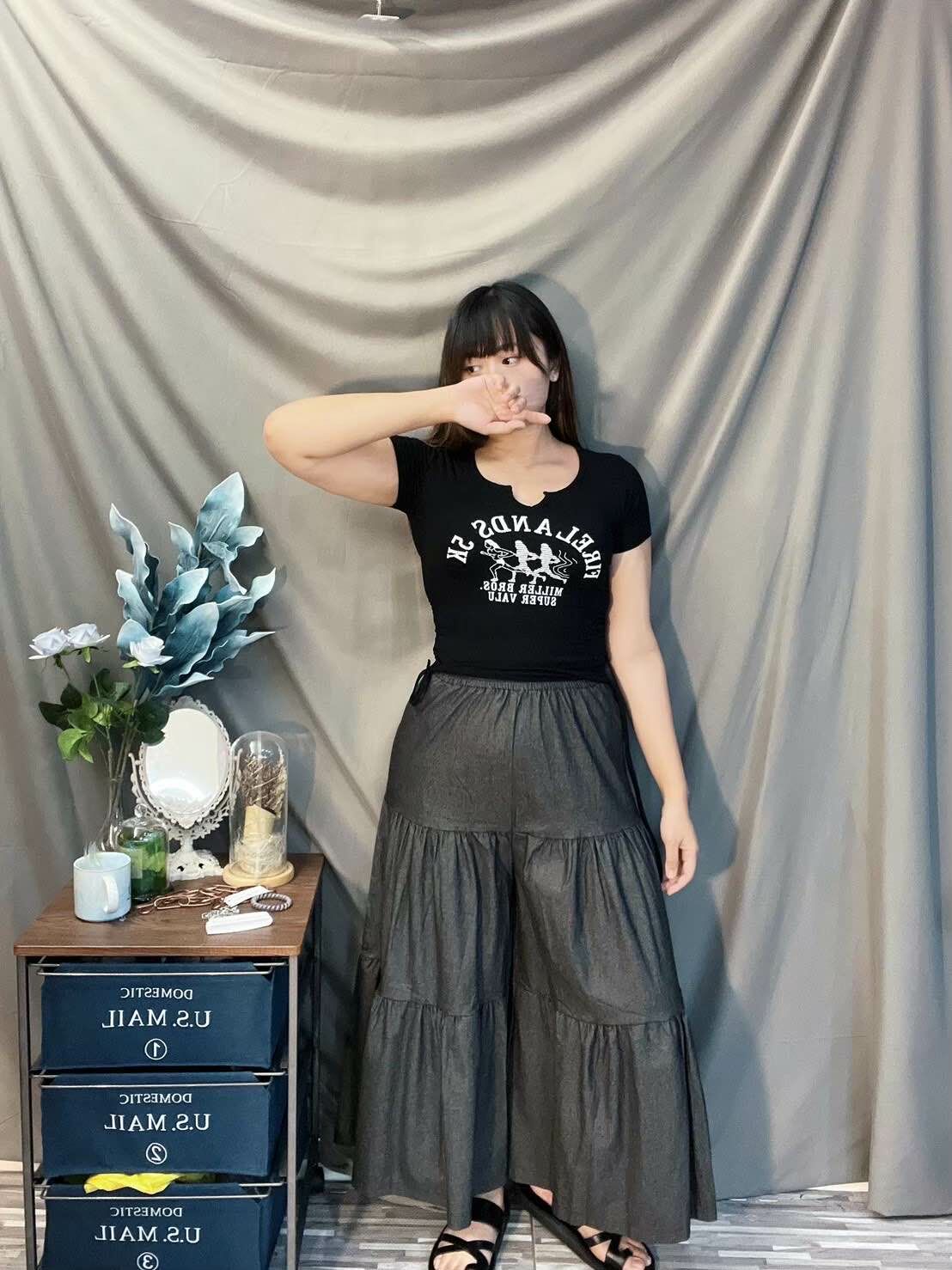 縮腰寬版蛋糕褲