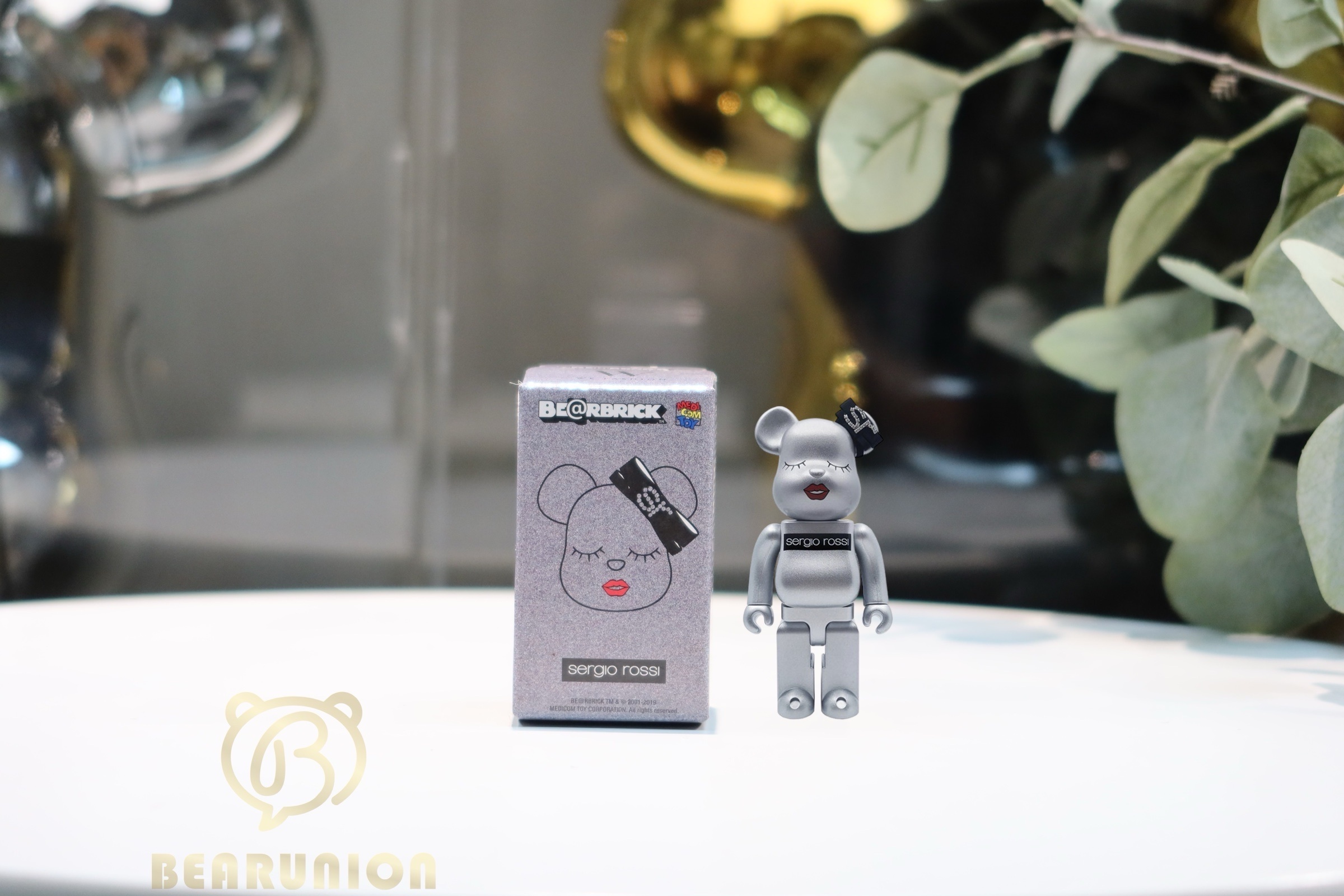 🥇現貨🥇Bearbrick 100% Sergio Rossi