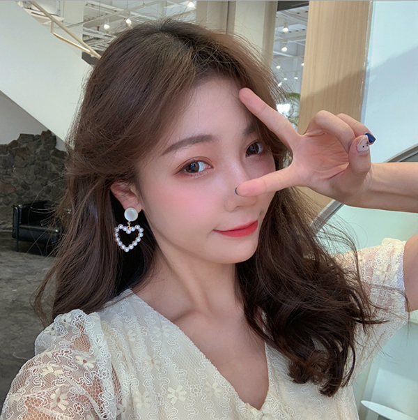 JK KOREA  temperament fairy all-match lady style pearl love earrings J0432