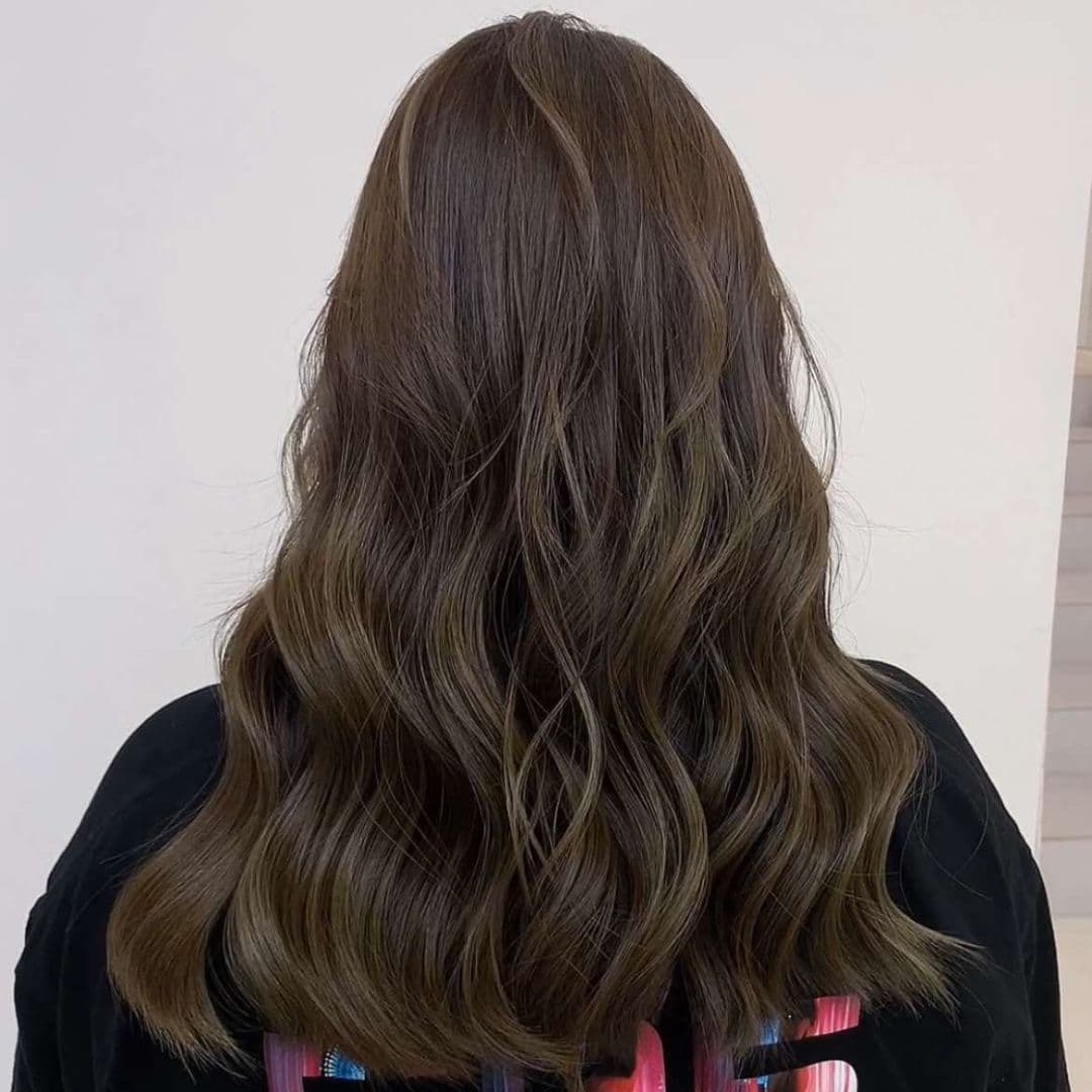 Yuri冷茶色沐浴染作品