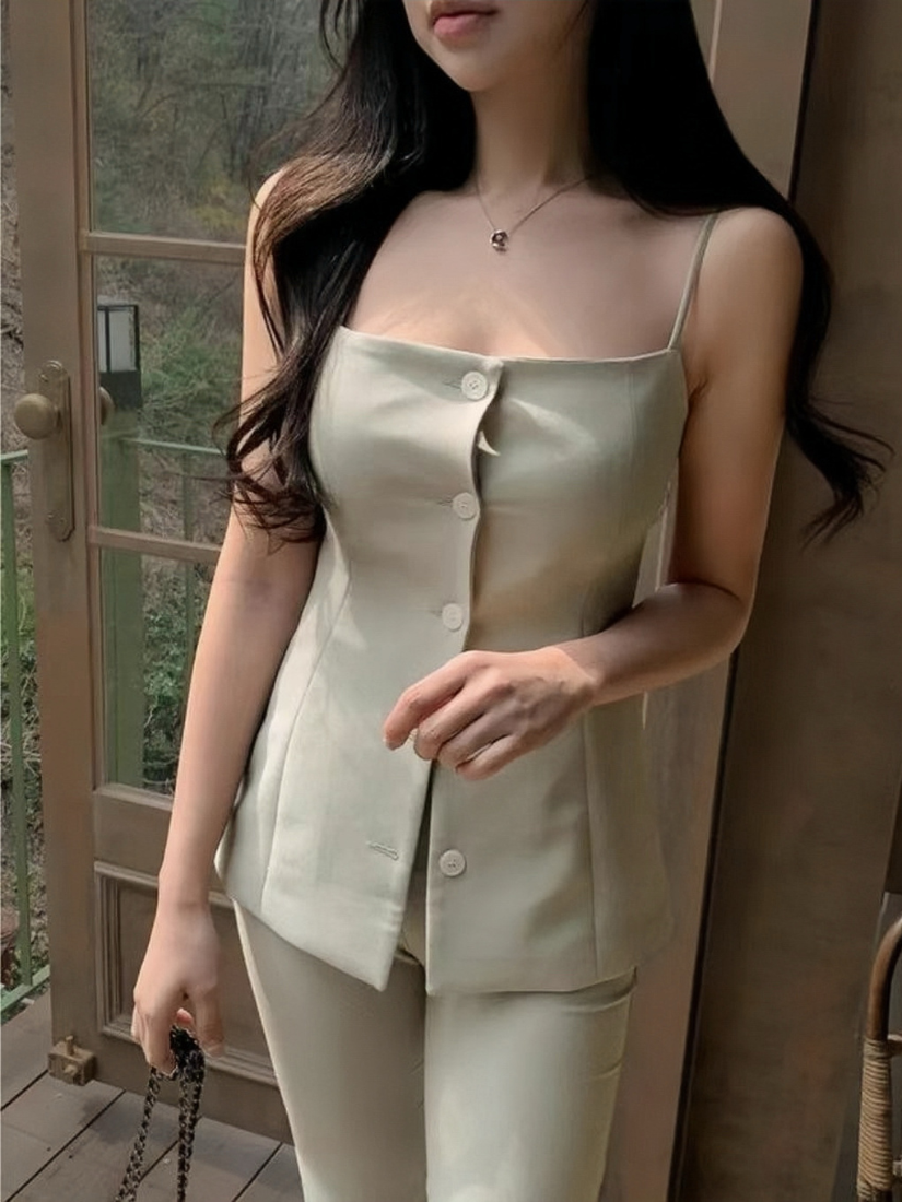 [現貨]  RAMONA 曲線修身套裝背心 [ 2色/ Free ]