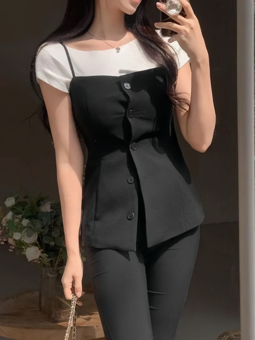 [現貨]  RAMONA 曲線修身套裝背心 [ 2色/ Free ]