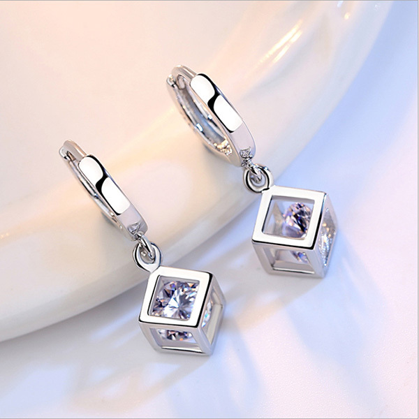 JK KOREA Rubik's Cube Love Window Cube Sugar Fashion Earrings Earrings J0112