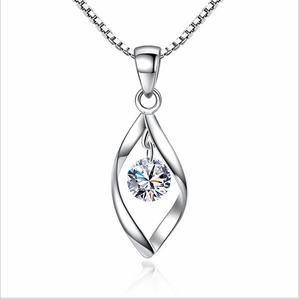 JK KOREA Zircon Twist Fashion Necklace J0107