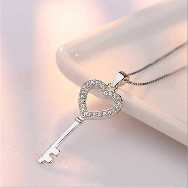 JK KOREA silver-plated key necklace J0106