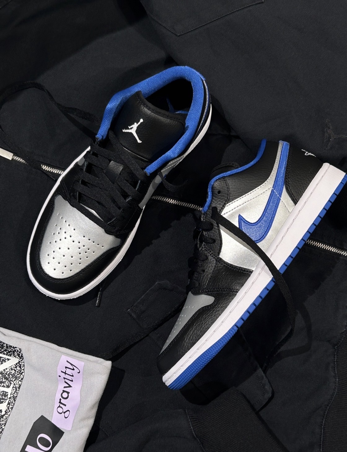 預購 Nike Aj1 Low 閃電配色 藍黑銀 Y2K 金屬銀