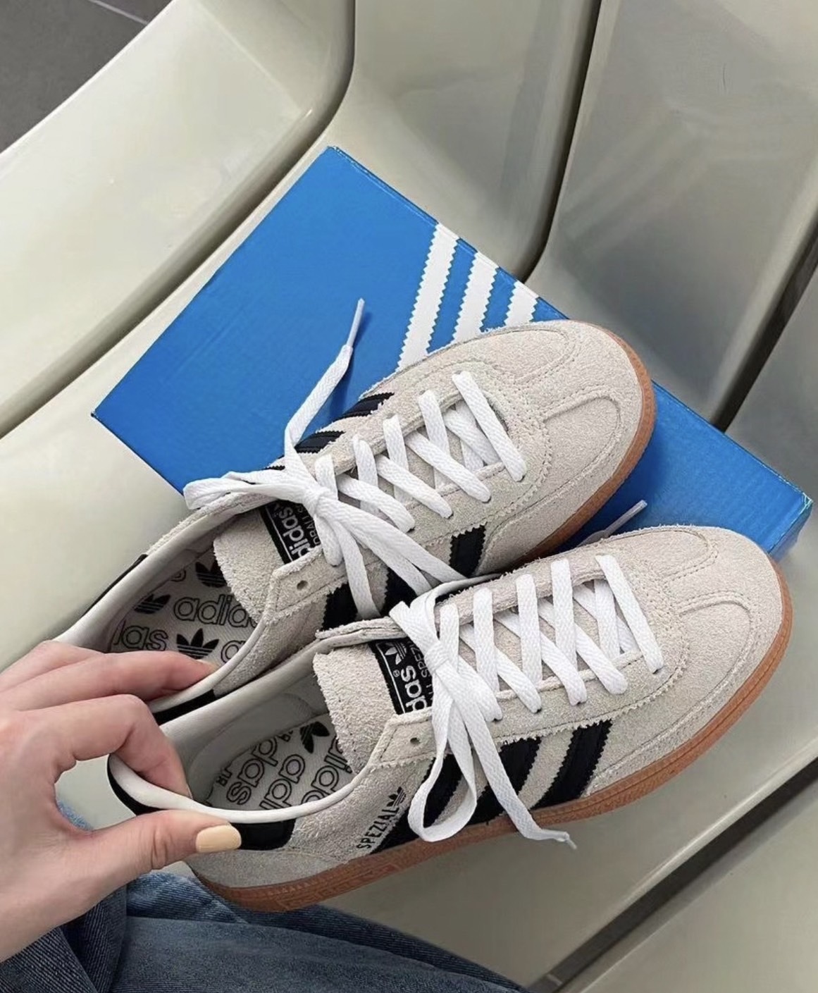 預購 ADIDAS HANDBALL SPEZIAL W 米色 麂皮 焦糖底