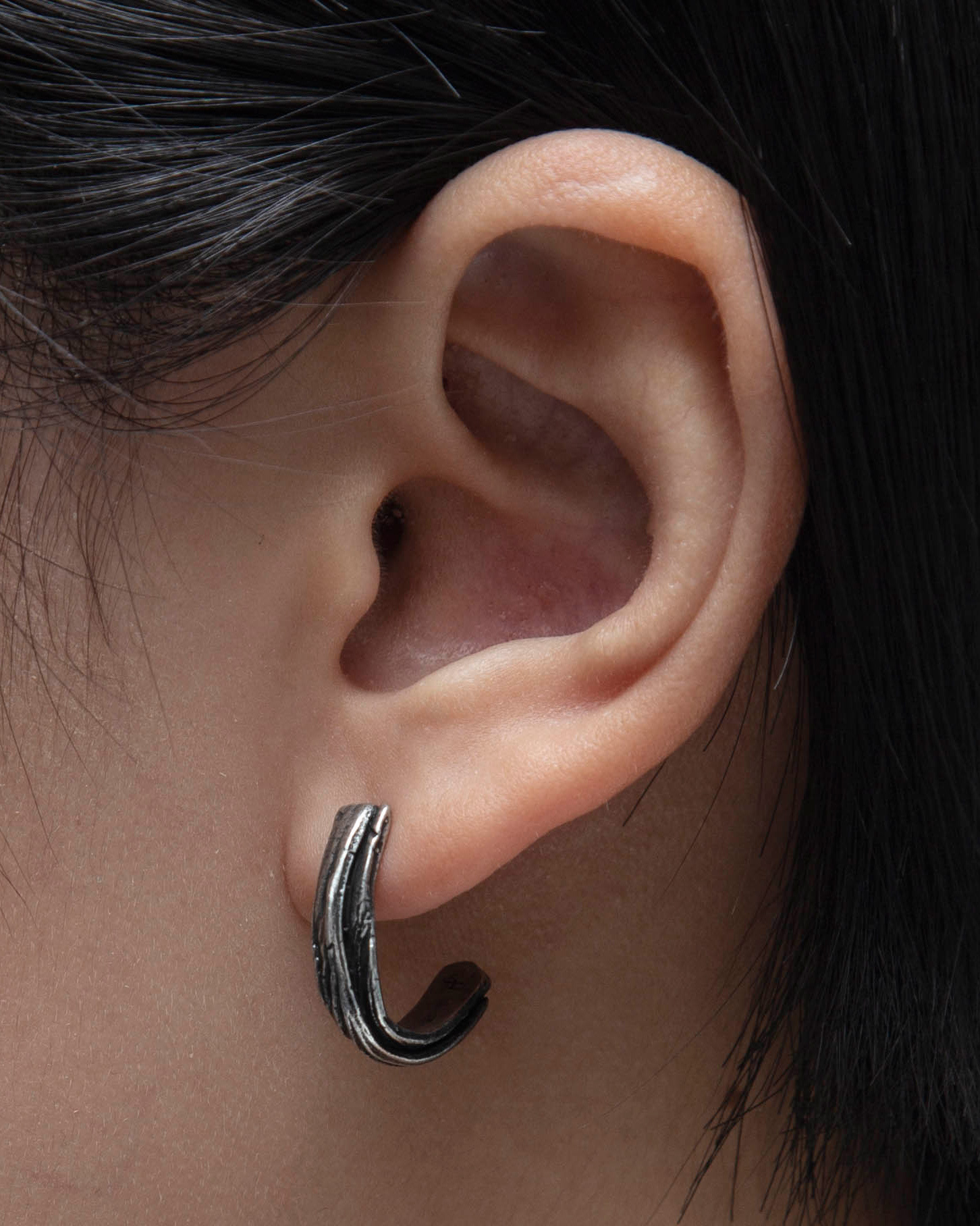 RECOVERY 交疊繃帶耳環 (古銀)