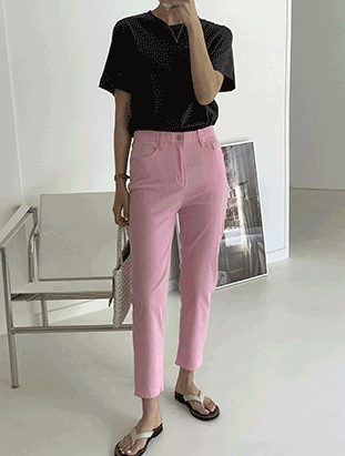 粉色直筒薄涼感褲