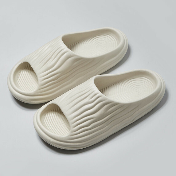New style soft-soled thick-soled sandals for women (off-white [size 36_45] (contact customer service after placing the order to confirm the delivery size)