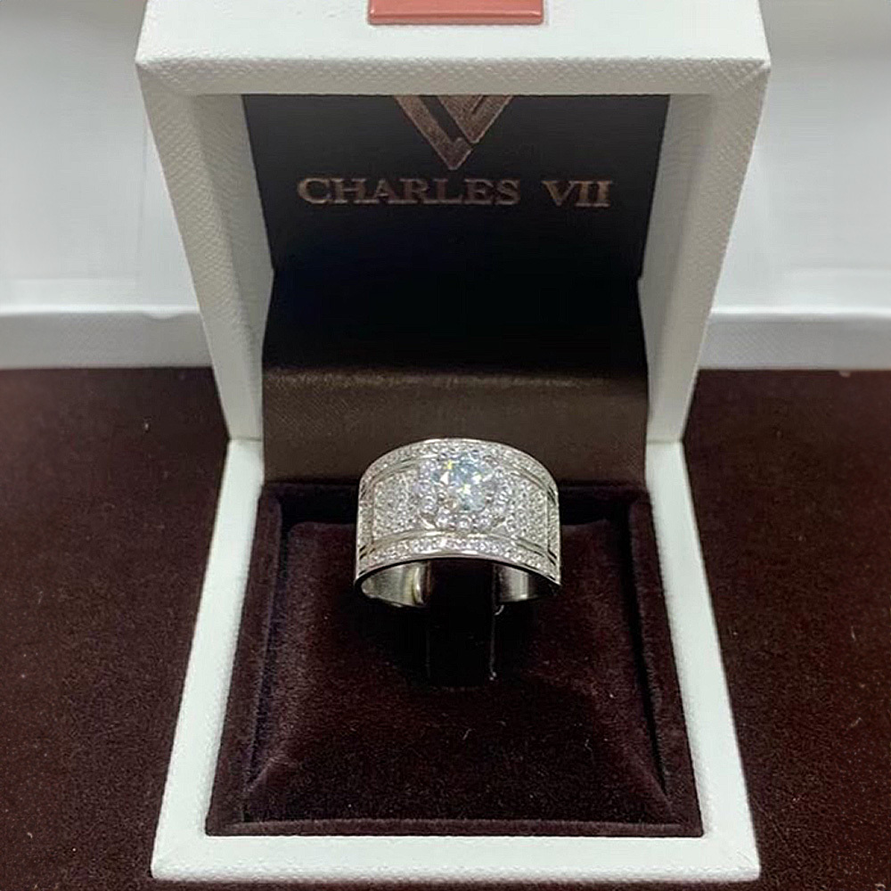 【CHARLES VII 查爾七世系列】CR7-M8 滿鑽一克拉 莫桑真鑽 男戒-宇宙之冠
